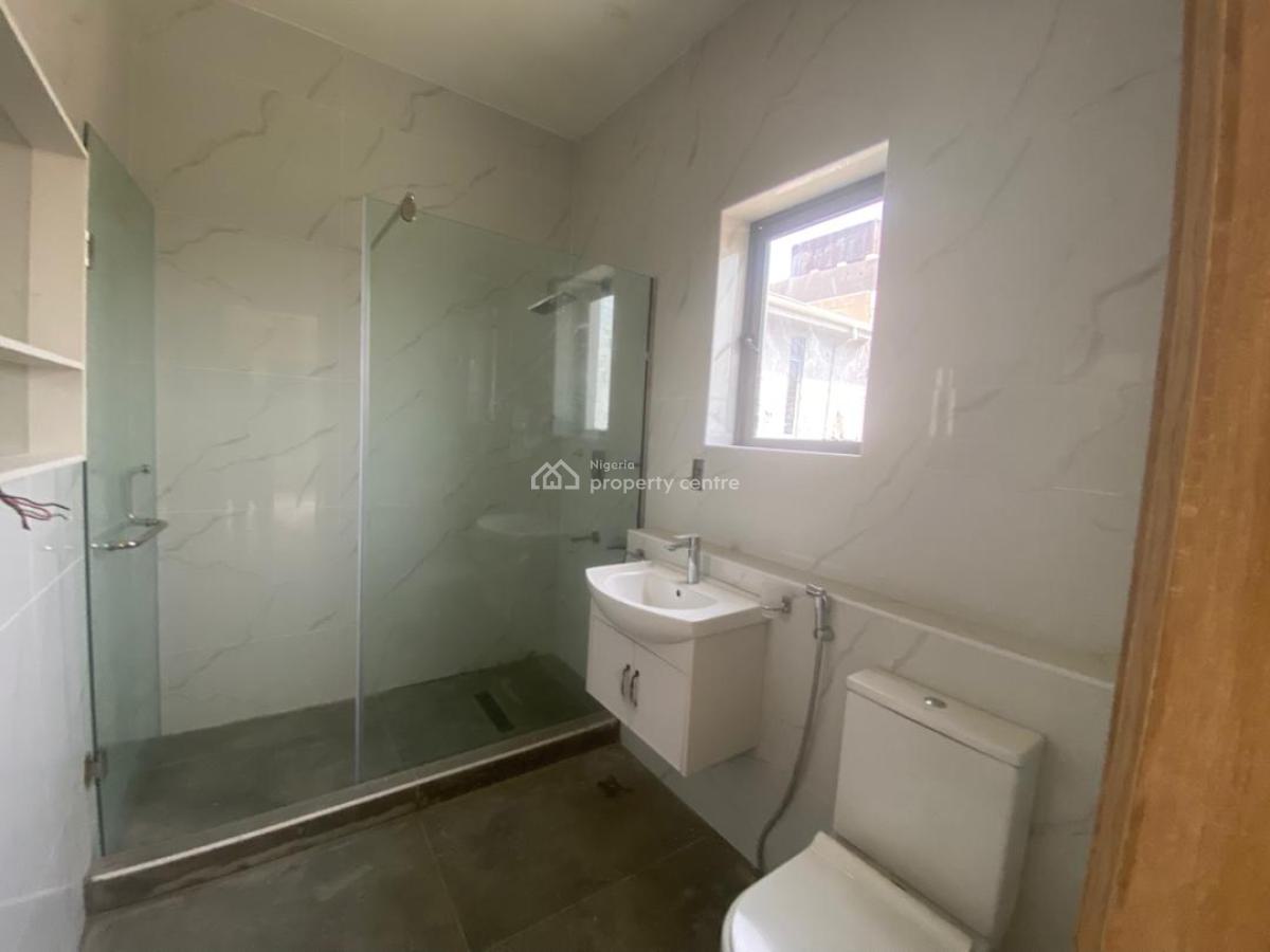 7bedrooms Semi Detached Duplex with a Bq, Lekki Phase 1, Lekki, Lagos, Semi-detached Duplex for Sale