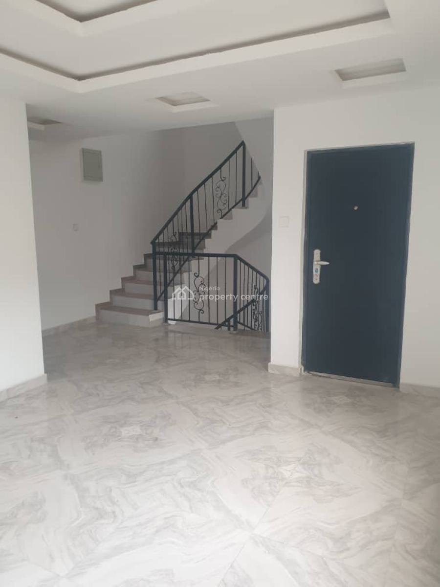 Spacious 4 Bedrooms Terraced Duplex with Bq, Ologolo, Lekki, Lagos, Terraced Duplex for Rent