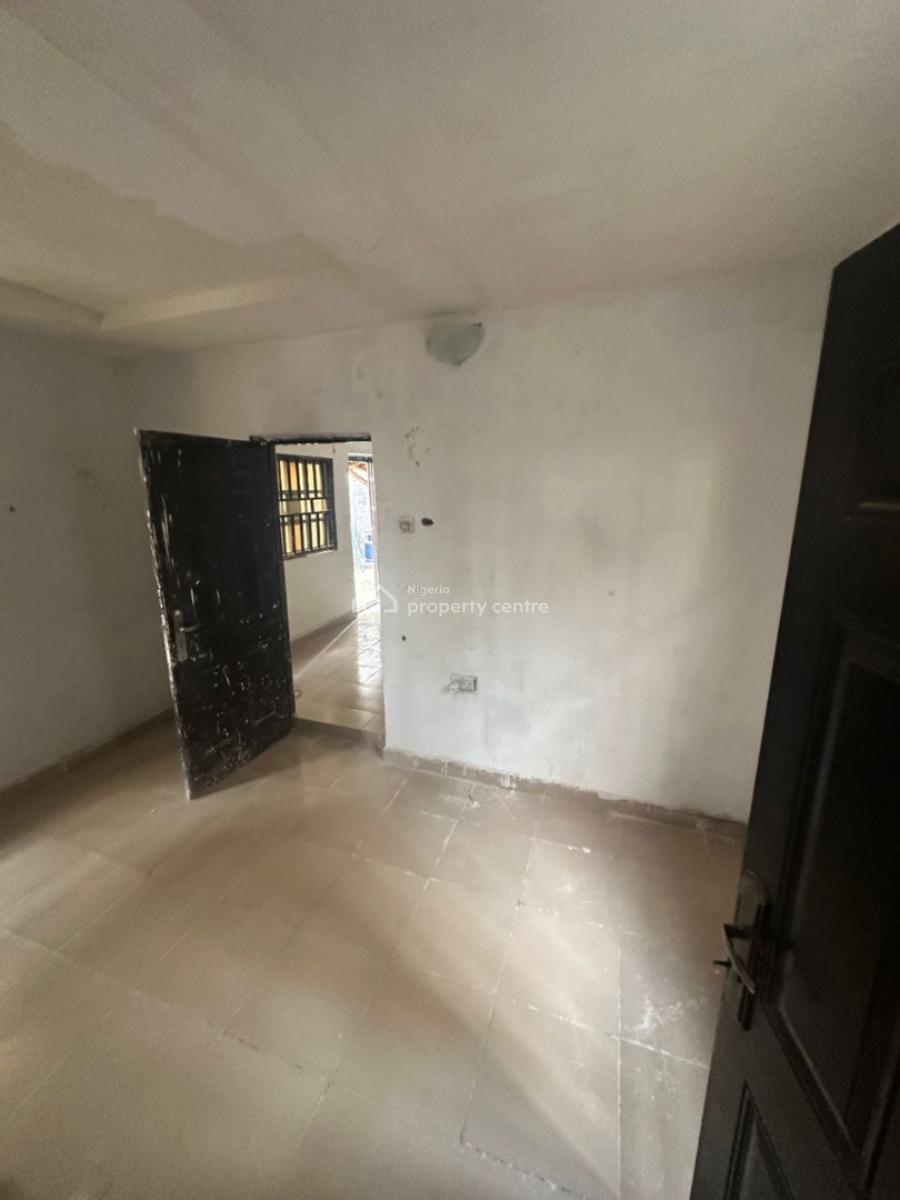 a Clean One Bedroom Apartment in a Nice Neighborhood, Saraha Estate, Gwarinpa, Abuja, Mini Flat (room and Parlour) for Rent
