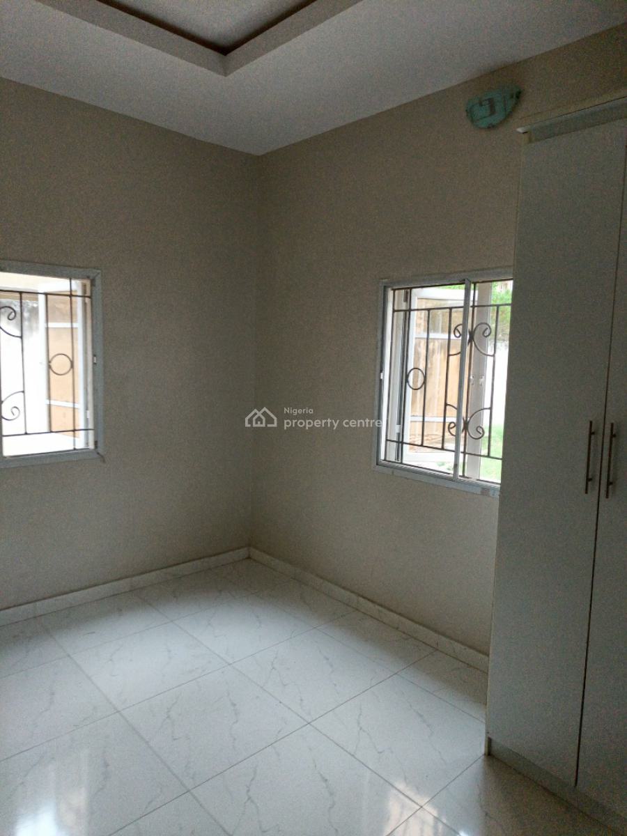 2bedroom Apartment, New Road, Ologolo, Lekki, Lagos, Flat / Apartment for Rent