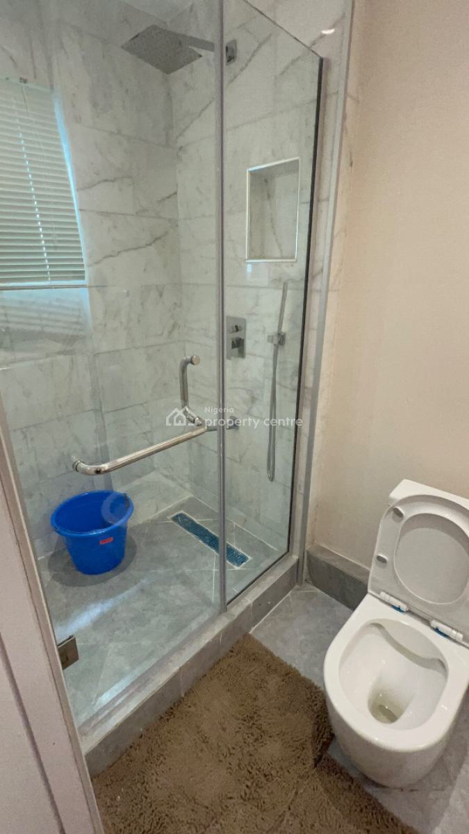 Luxury and Furnished 3 Bedroom Apartment in a Secured Estate, Periwinkle Estate, Lekki Phase 1, Lekki, Lagos, Flat / Apartment for Rent