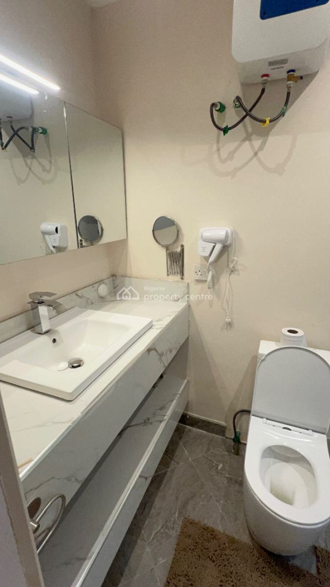 Luxury and Furnished 3 Bedroom Apartment in a Secured Estate, Periwinkle Estate, Lekki Phase 1, Lekki, Lagos, Flat / Apartment for Rent