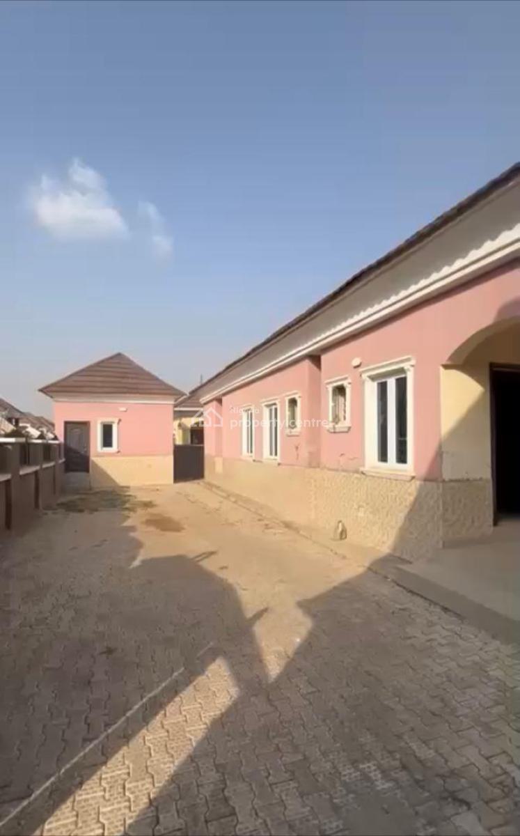 Luxury 4 Bedroom Ensuit Bungalow+bq,tarred Road, Galadimawa, Abuja, Detached Bungalow for Sale