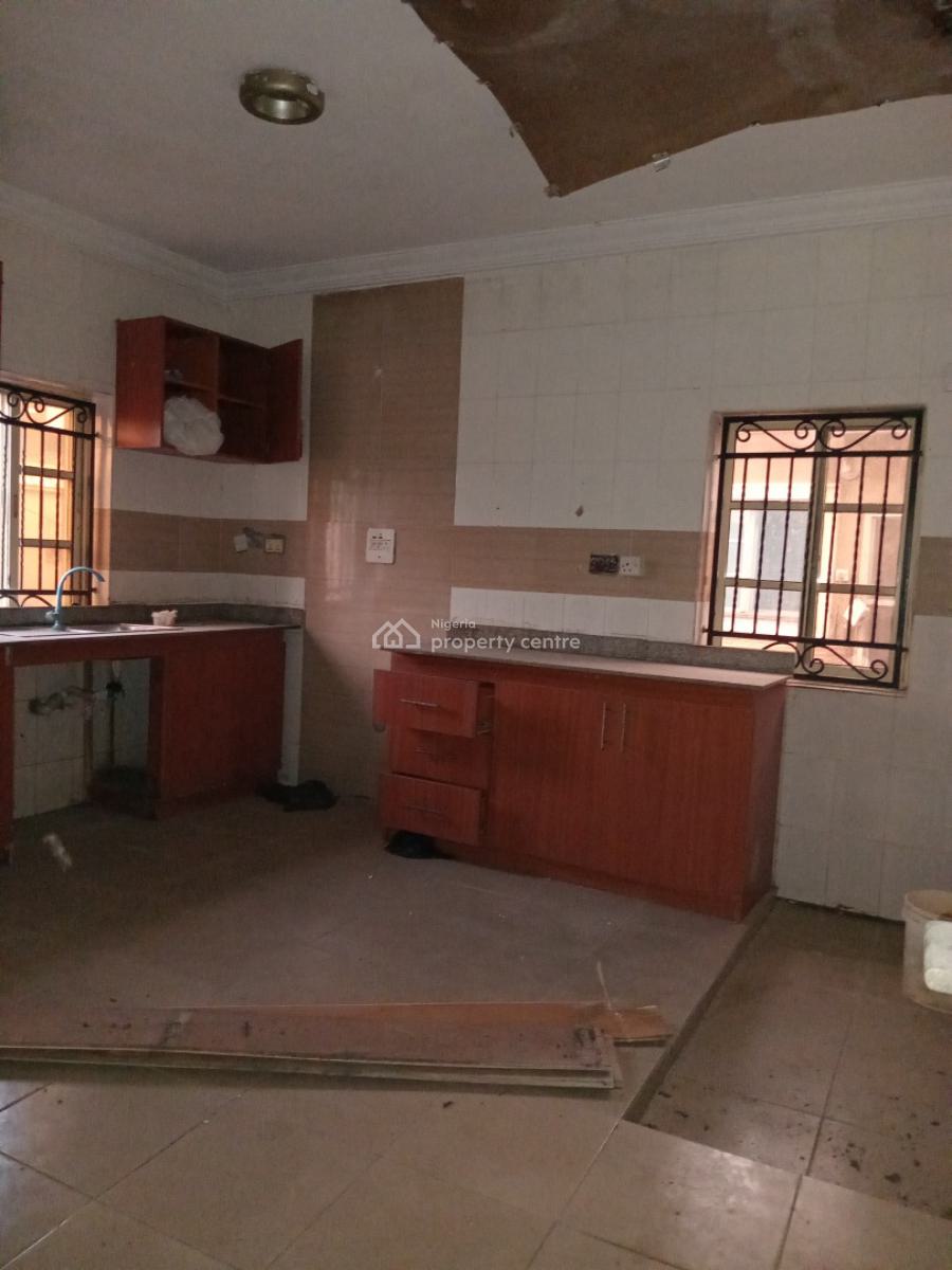 Spacious 3 Bedroom Flat, Lekki Scheme 2 Estate Adesanya, Ajah, Lagos, Flat / Apartment for Rent