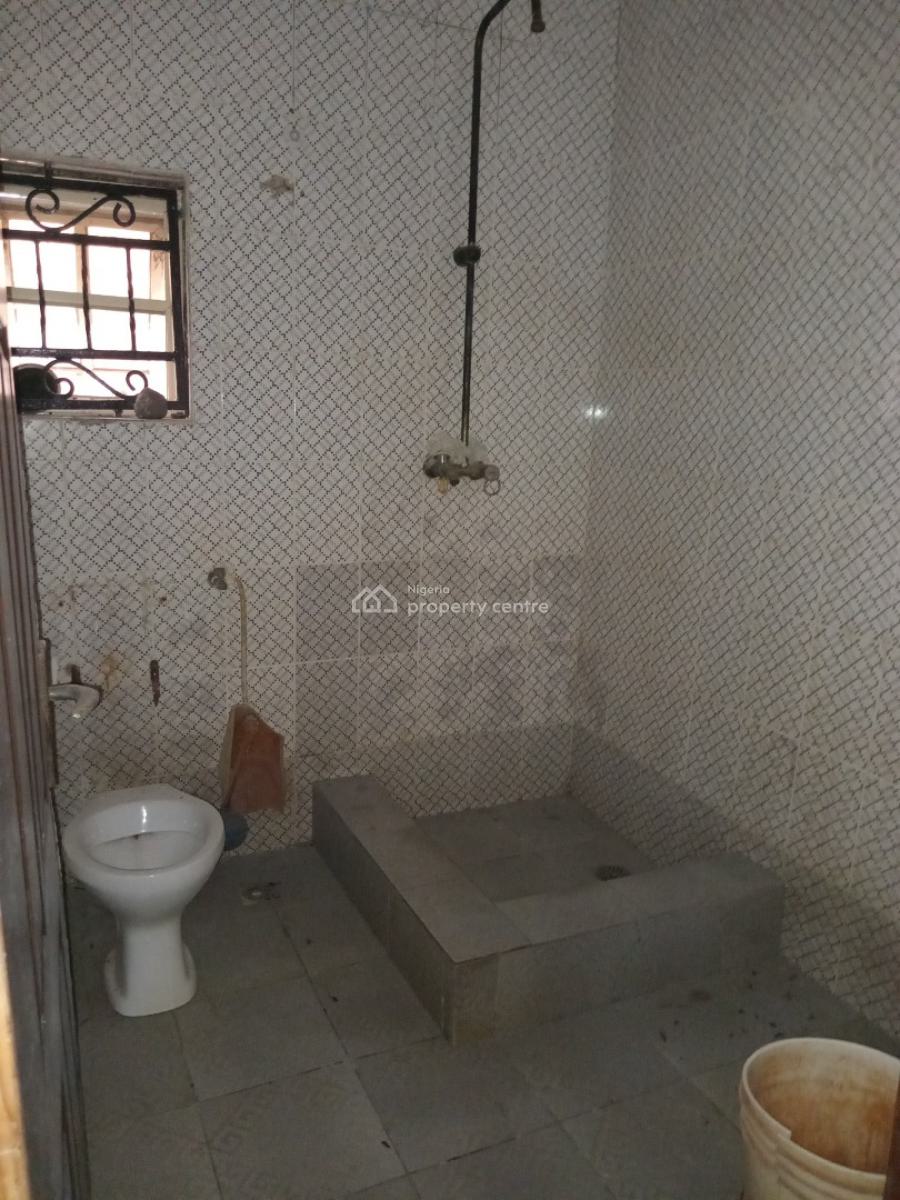 Spacious 3 Bedroom Flat, Lekki Scheme 2 Estate Adesanya, Ajah, Lagos, Flat / Apartment for Rent