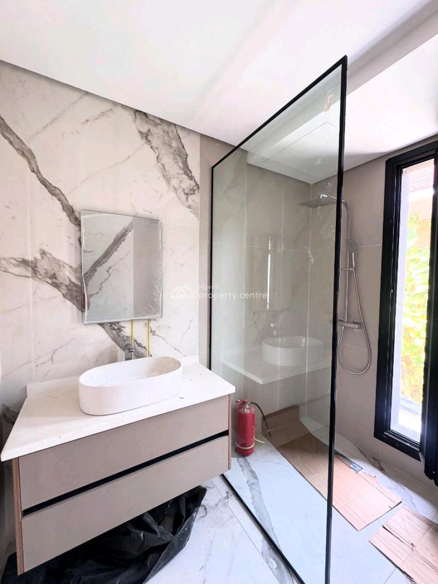 5 Bedroom Situated Within The Exclusive Environment, Banana Island, Ikoyi, Lagos, House for Sale