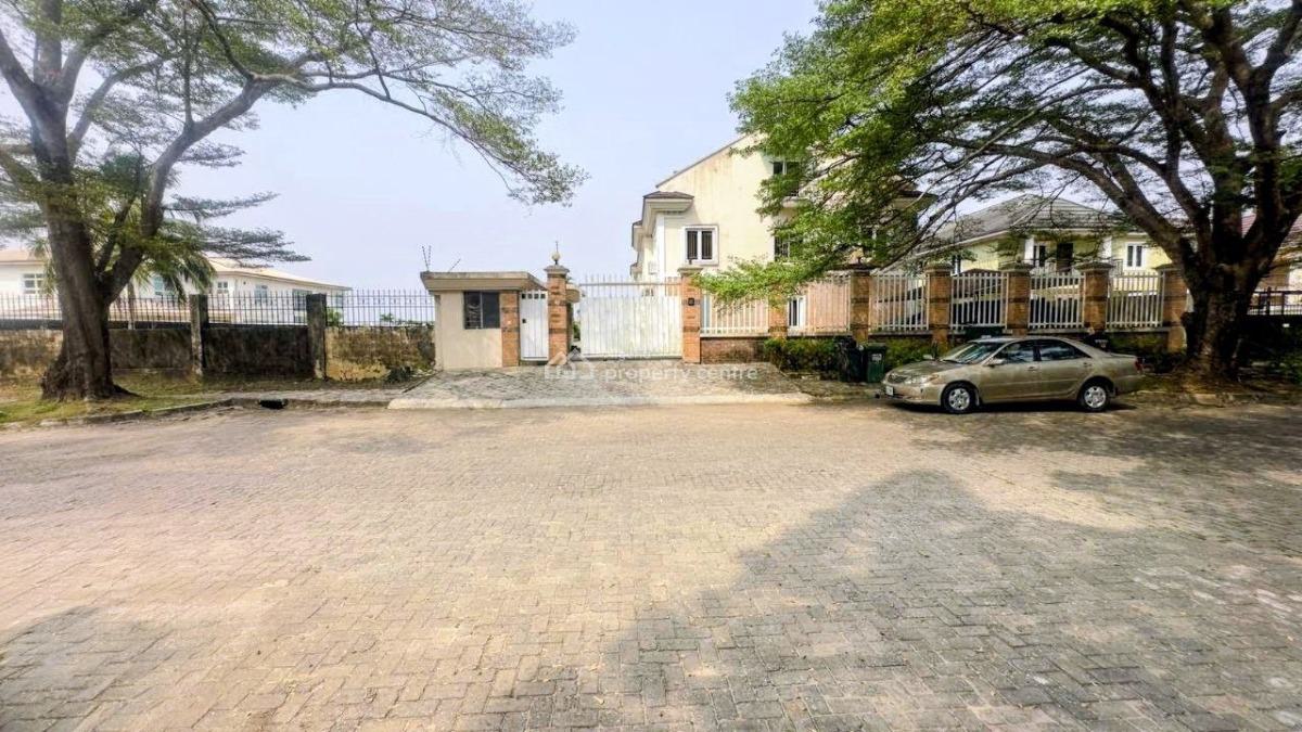 4 Waterfront 5 Bed Terraces on 1,750sqm with Jetty & Pool, Victoria Garden Estate, Vgc, Lekki, Lagos, Terraced Duplex for Sale