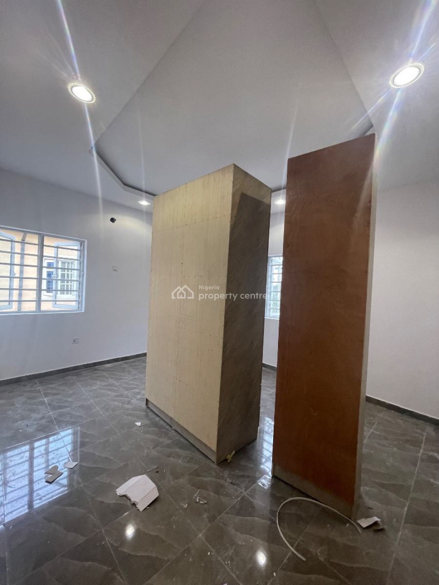 Luxury Standard 2 Bedroom Apartment Upstairs, Sangotedo, Ajah, Lagos, Flat / Apartment for Rent
