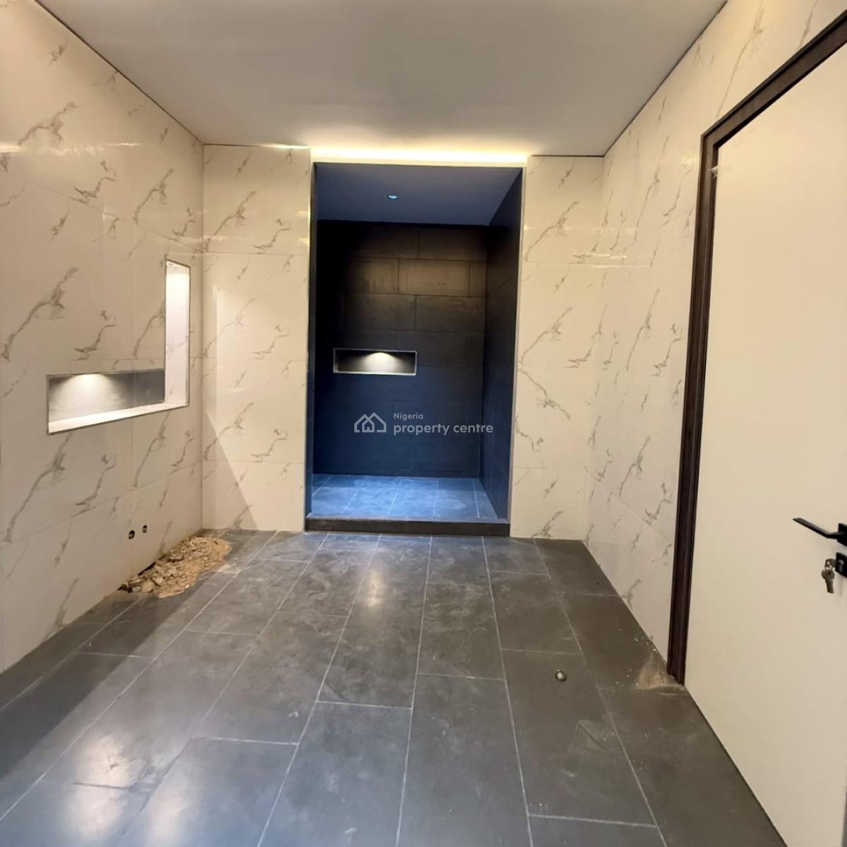 Pristine 6bedroom Detached Duplex with Bq, Asokoro District, Abuja, Detached Duplex for Sale