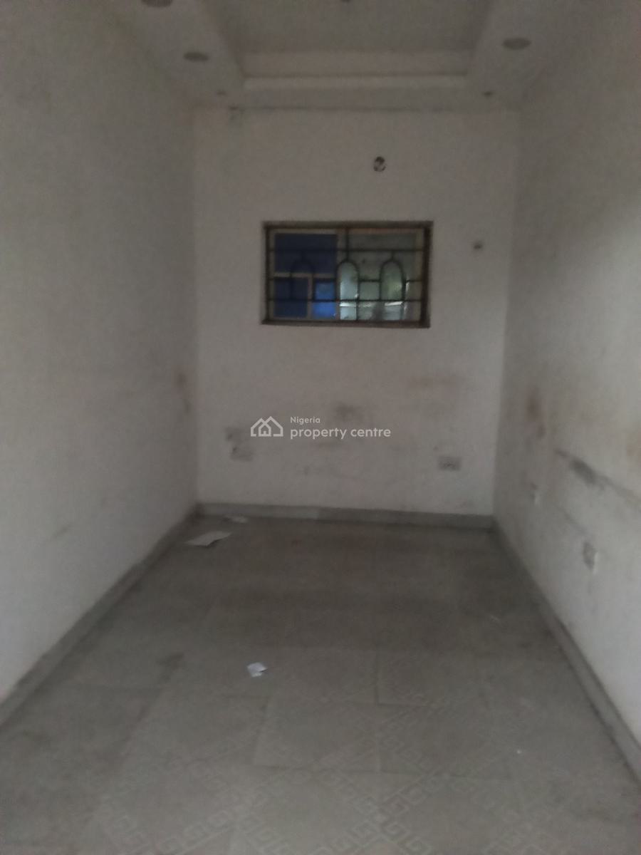 Recently Vacated Shop in a Good Location, Thera Annex, Sangotedo, Ajah, Lagos, Shop for Rent