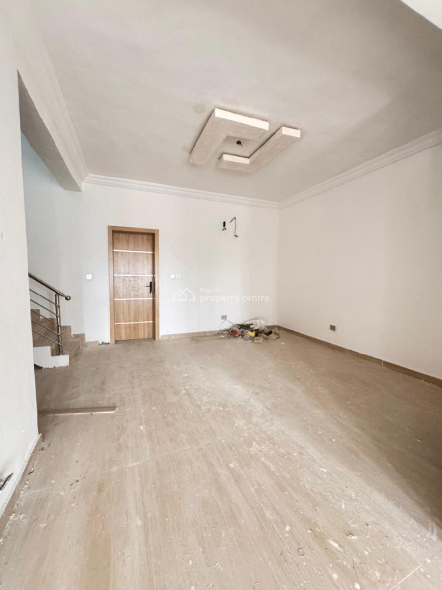 Beautiful and Spacious 3 Bedroom Maisonette Duplex  with Bq, Lekki Phase 1, Lekki, Lagos, House for Sale