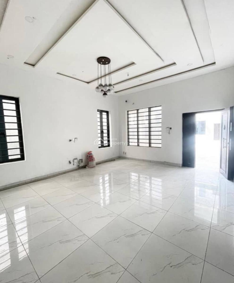 Semi Master Room in a 4 Bedroom Terrace  Duplex with Swimming Pool, Secured Place Orchid, Lekki, Lagos, Terraced Duplex for Rent