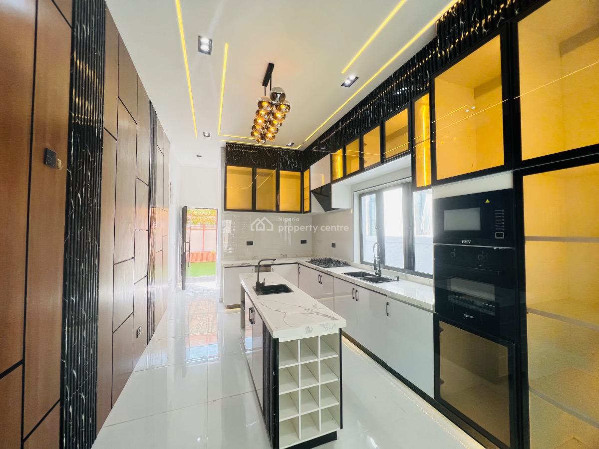 5 Bedroom Detached Duplex with Bq, Ikota, Lekki, Lagos, Detached Duplex for Sale