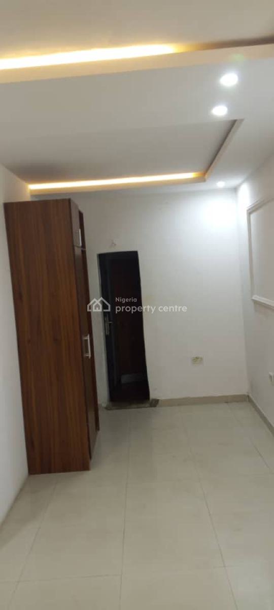 a Luxurious Standard Master Bed Self Contained, Chevron Drive, Lekki, Lagos, Self Contain (single Rooms) for Rent