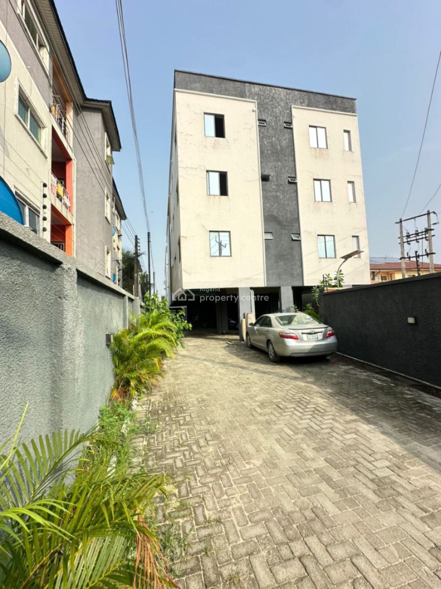 Fully Service 2 Bedroom Apartment, Lekki Phase 1, Lekki, Lagos, Flat / Apartment for Rent