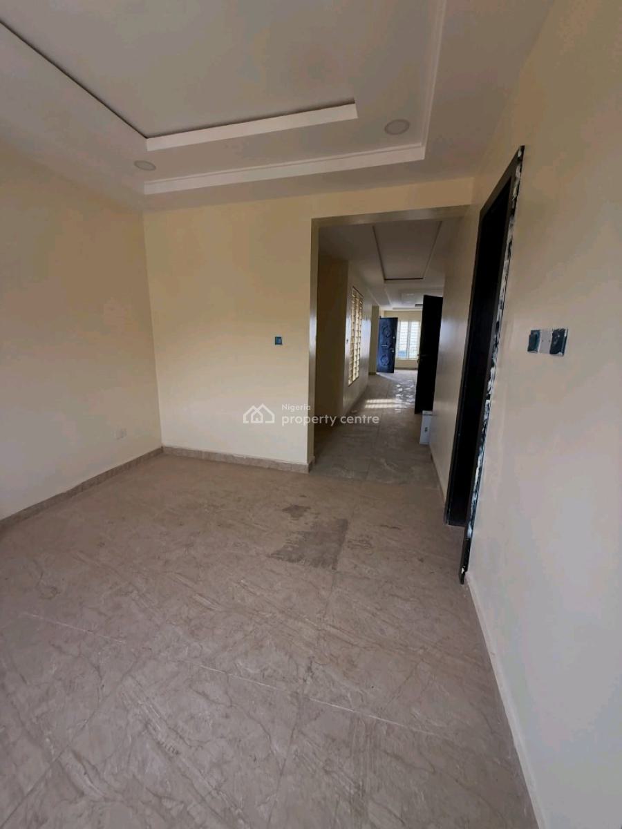 4 Bedroom Terraced Duplex with Bq., Guzape District, Abuja, House for Sale