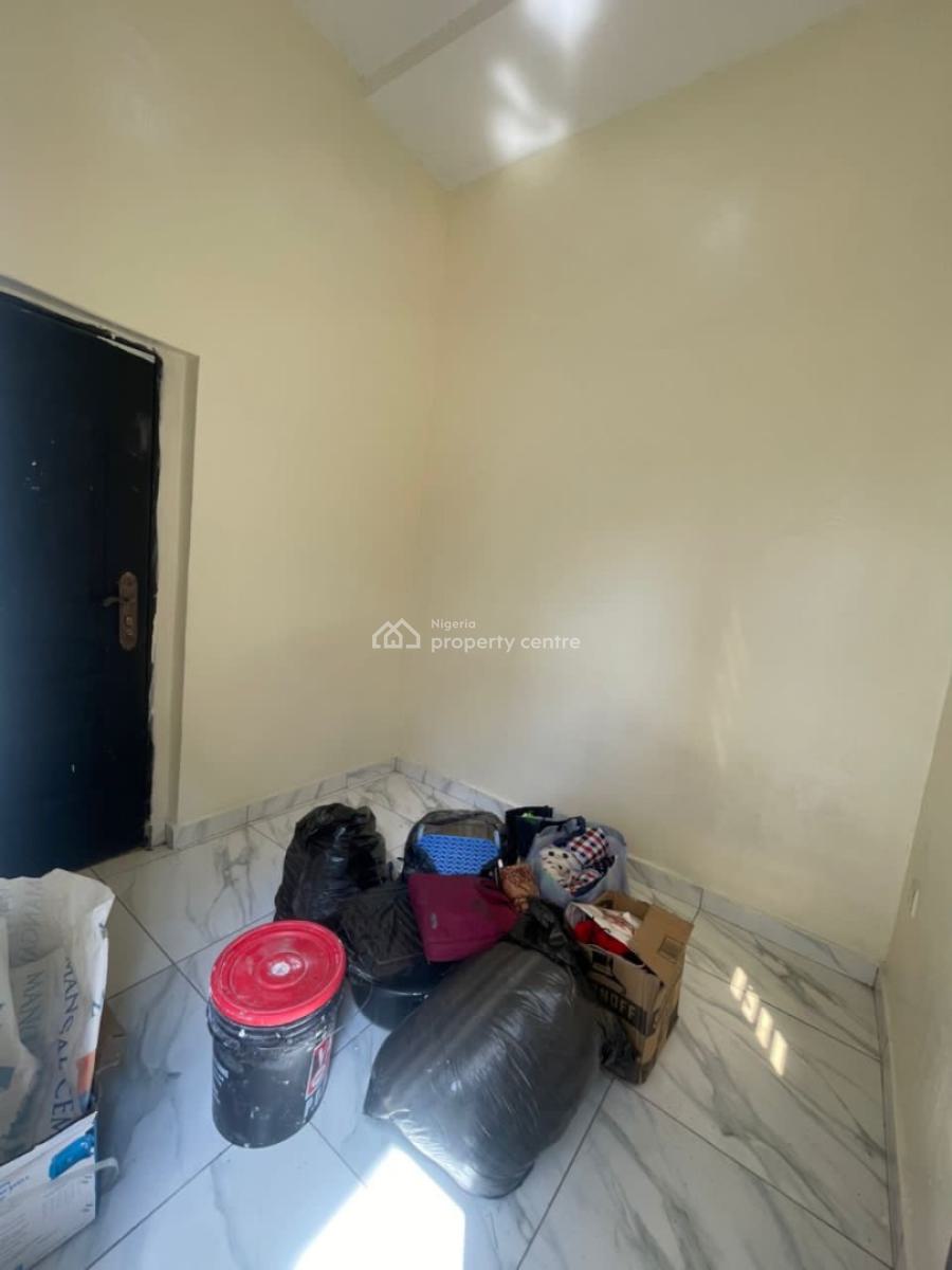 Spacious Boys Quarters, Ikota, Lekki, Lagos, House for Rent