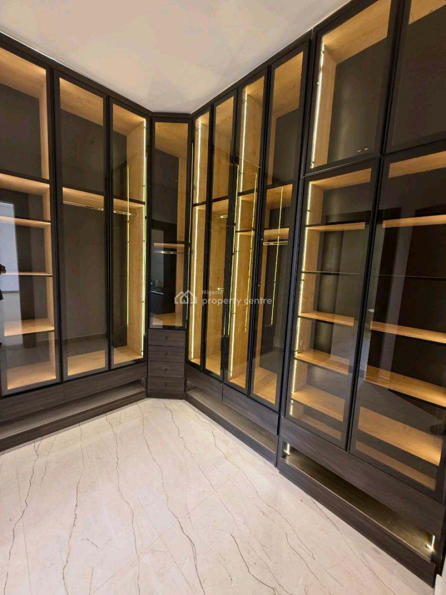 Ultra-luxury Mansion Luxury 7-bedroom Mansion  Location: Maitama, Ab, Maitama District, Abuja, House for Sale