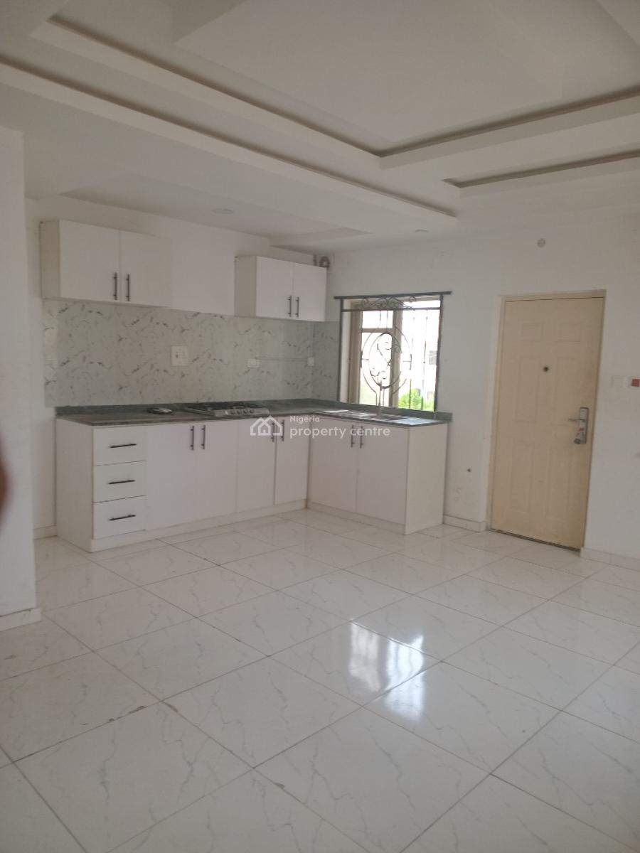 Excellent 2 Bedroom Apartment in a Serene Neighborhood, Off Ebeano Supermarket, Lekki Phase 1, Lekki, Lagos, House for Rent