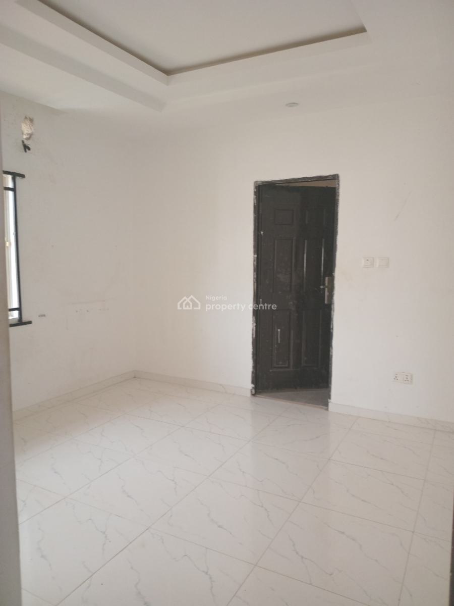 Excellent 2 Bedroom Apartment in a Serene Neighborhood, Off Ebeano Supermarket, Lekki Phase 1, Lekki, Lagos, House for Rent