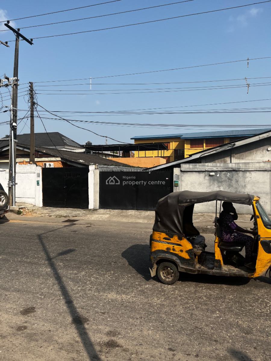 2 Units of 3 Bedrooms Mixed Used Bungalow on 450sqm Plot of Land, Off Bode Thomas, Bode Thomas, Surulere, Lagos, Detached Bungalow for Sale