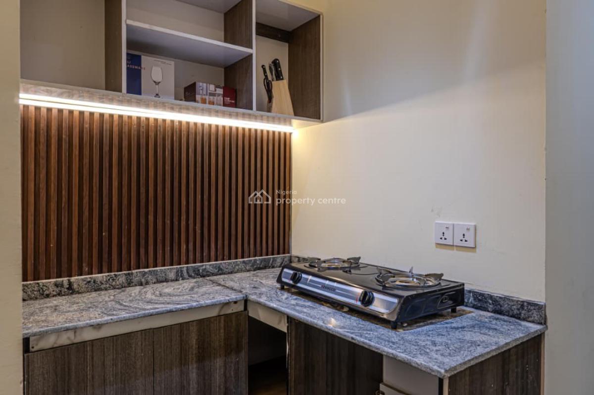 Cozy Studio Apartment with Swimming Pool, Gym and Balcony, Close to Lekki Central Mosque and Imax Cinema, Lekki Phase 1, Lekki, Lagos, Flat / Apartment Short Let