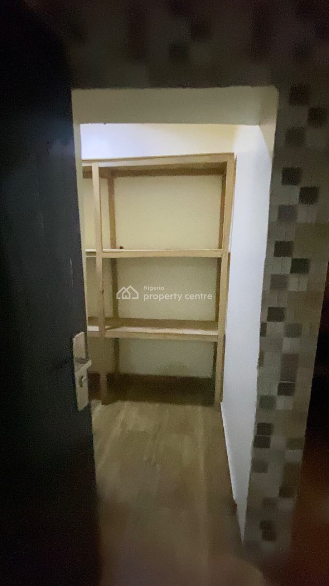 Neatly Built and Spacious 3 Bedroom Flat, Jahi, Abuja, Flat / Apartment for Rent