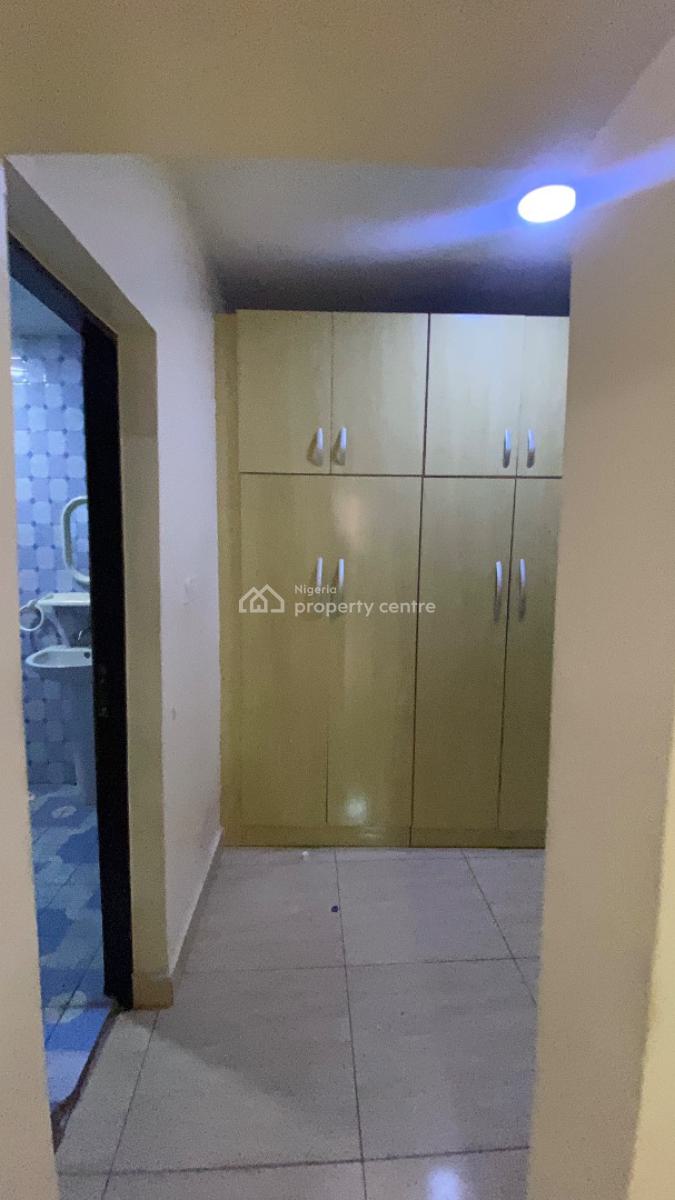 Neatly Built and Spacious 3 Bedroom Flat, Jahi, Abuja, Flat / Apartment for Rent