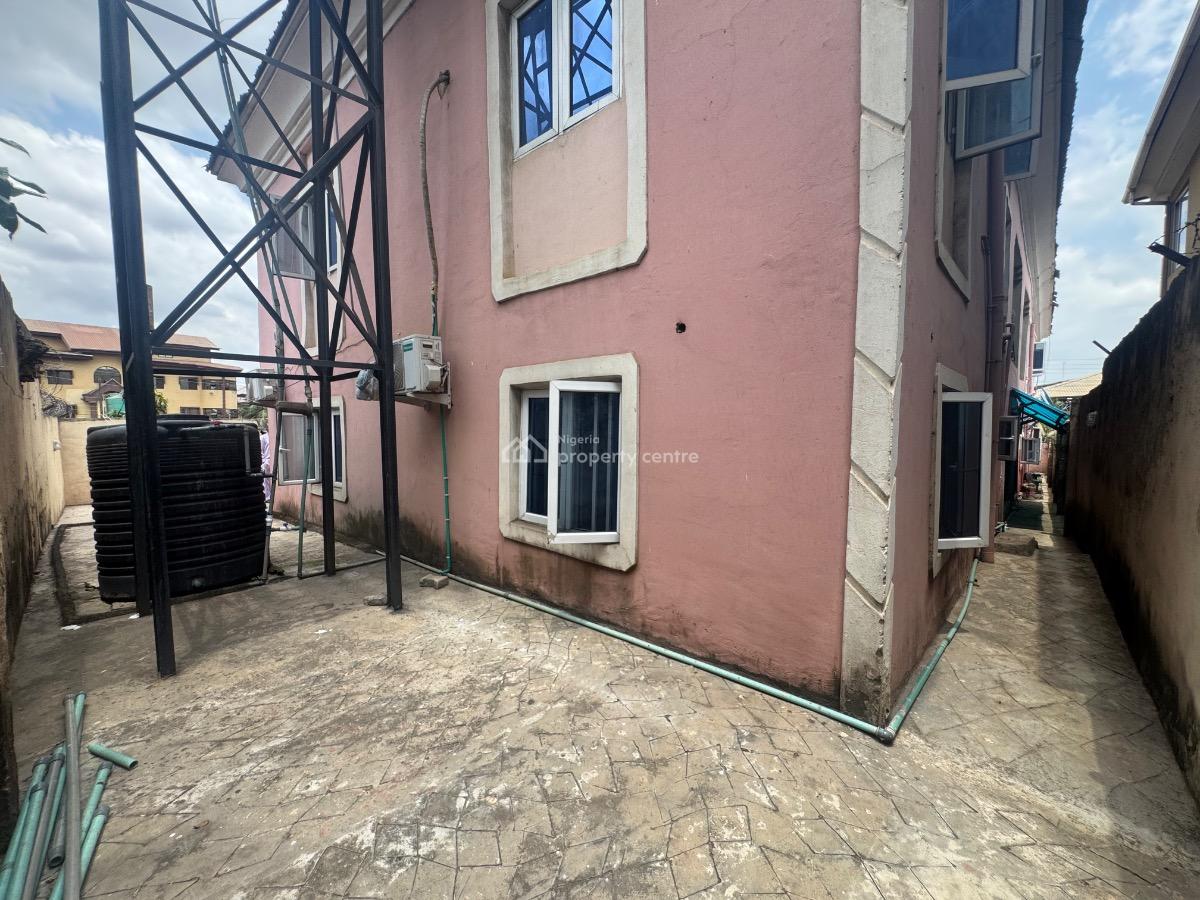 Well Maintained 5units of 2bedroom Flats, Secured Estate, Close to Omole Phase 2, Ojodu Berger, Ojodu, Lagos, Block of Flats for Sale