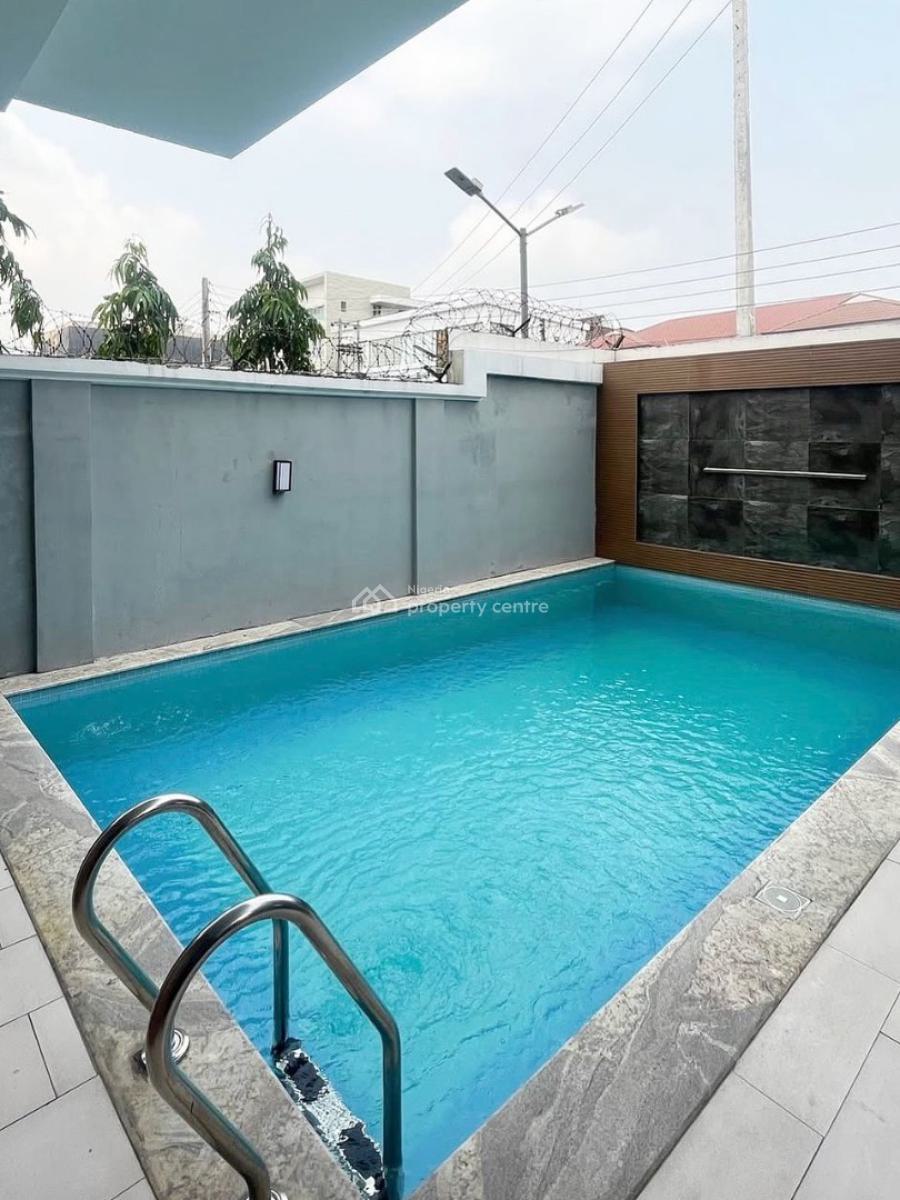 Spacious 2bedroom Serviced Apartment, Lekki Phase 1, Lekki, Lagos, Flat / Apartment for Sale