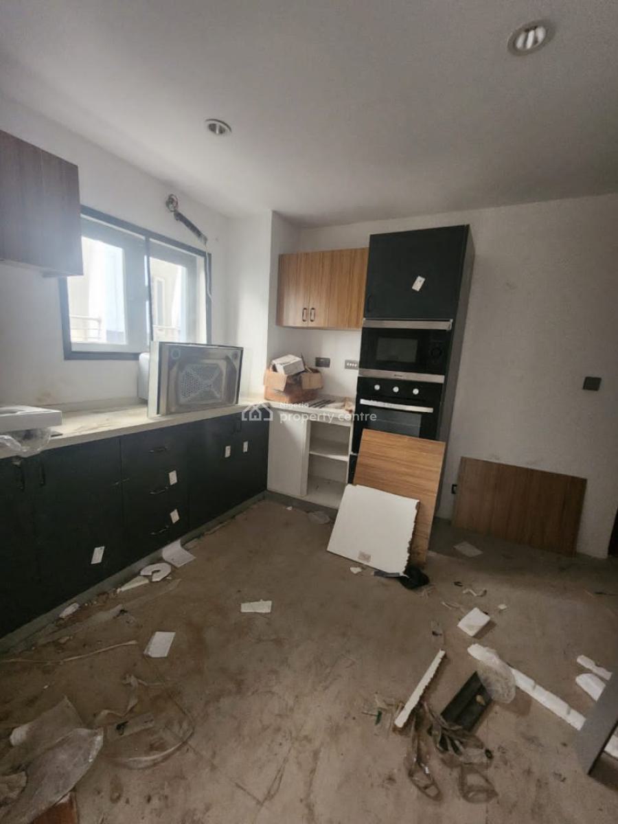 Serviced 2 Bedroom Flat with Fitted Kitchen, Ensuite Rooms, and Elevat, Ikoyi, Lagos, Flat / Apartment for Rent