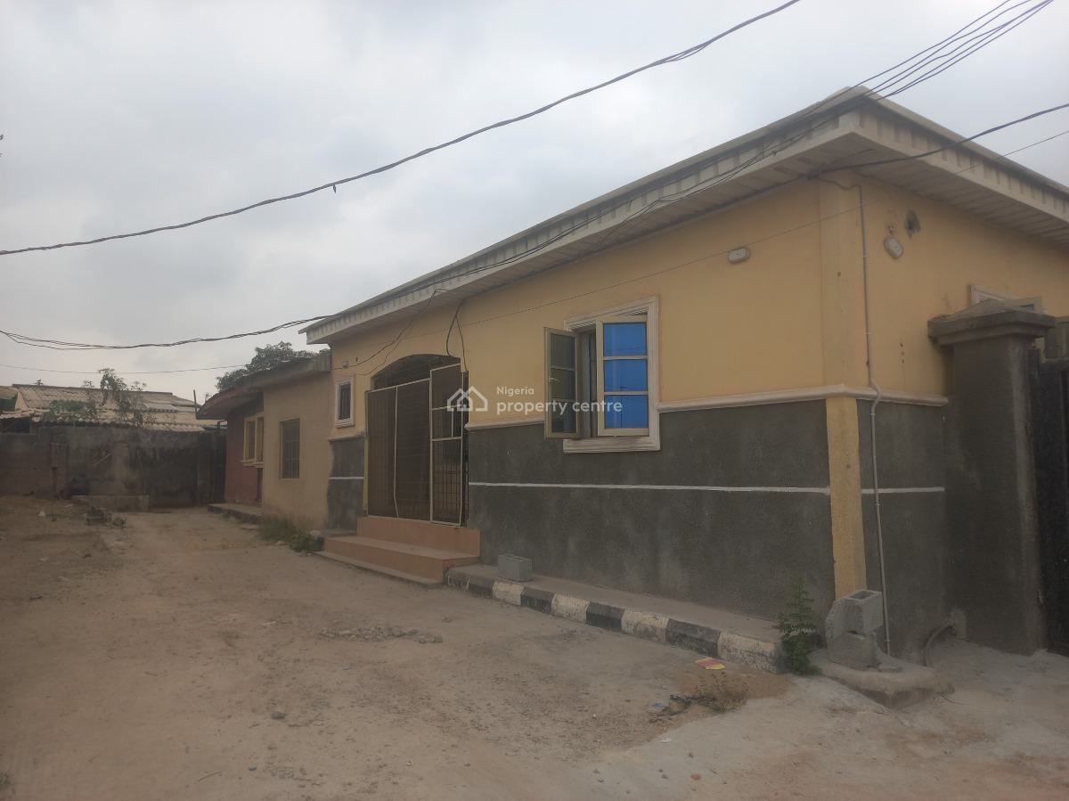 Two Bedroom Bungalow in a Self Compound with Borehole, 2/2, Kubwa, Abuja, Semi-detached Bungalow for Rent
