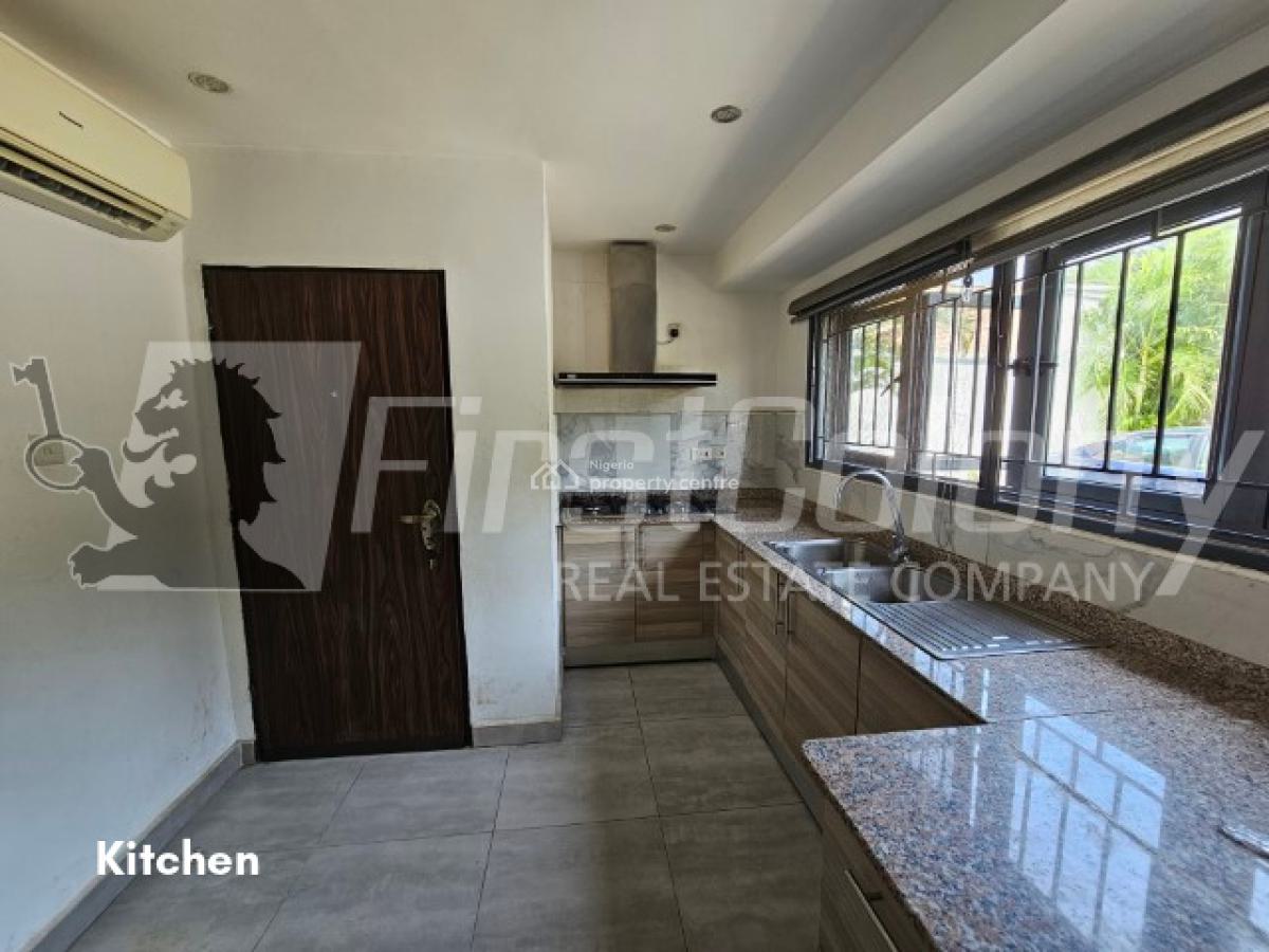 Ample 3 Bedroom Apartment Within a Serene Residential Court, Old Ikoyi, Ikoyi, Lagos, Flat / Apartment for Rent