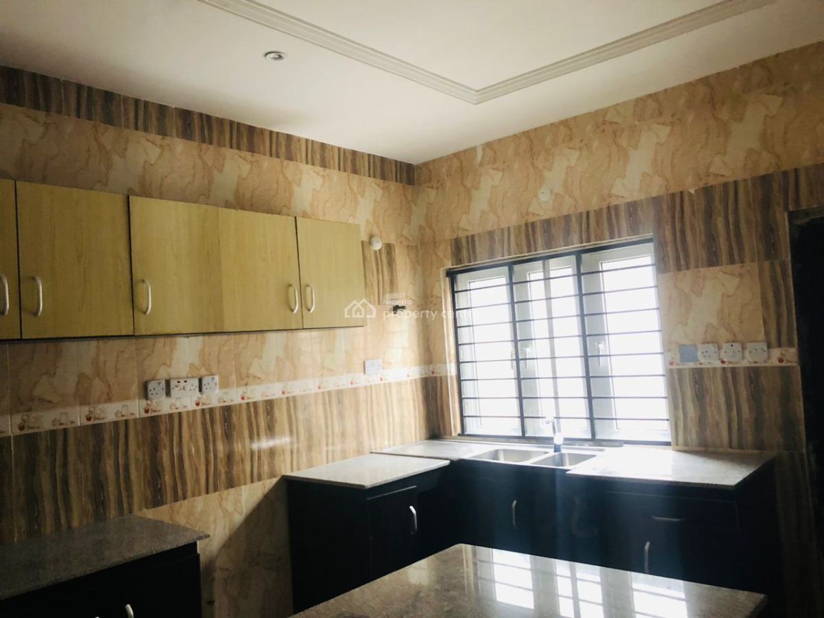 Fully Serviced 4 Bedroom  Terraced Duplex with Spacious Bq., Lekki Phase 1, Lekki, Lagos, Terraced Duplex for Rent