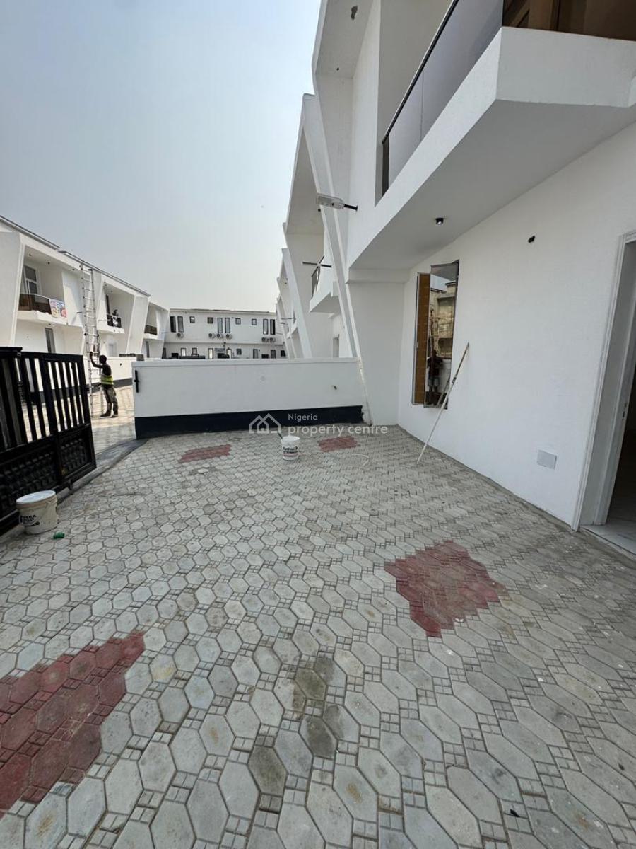 4 Bedroom Semi Detached, Ikota, Lekki, Lagos, Semi-detached Duplex for Sale