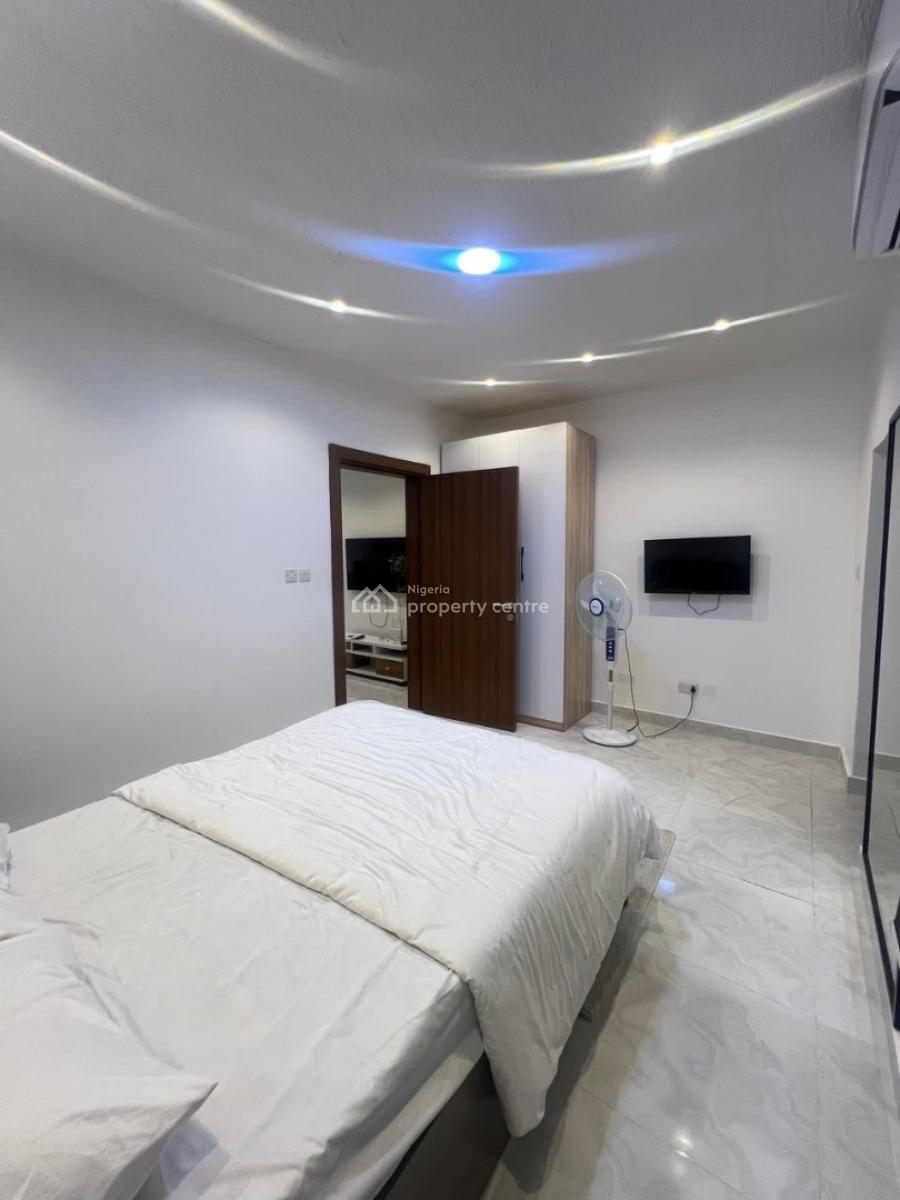 Serviced and Furnished 1 Bedroom Apartment with Elevator, Lekki Phase 1, Lekki, Lagos, Mini Flat (room and Parlour) for Rent