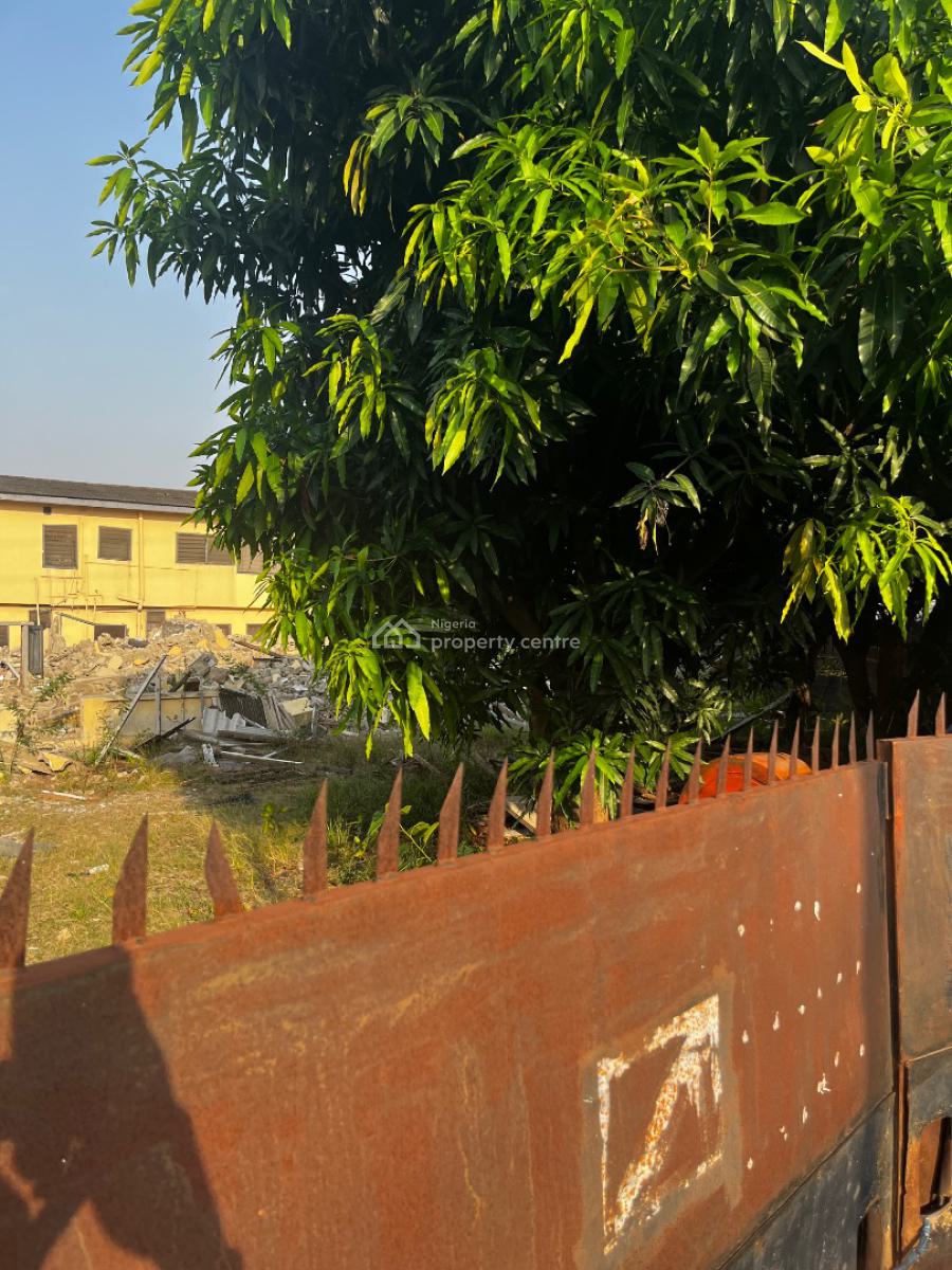 Gated and Fenced Bare Vacant Land, Off Agboyin/ Off Adelabu, Surulere, Lagos, Mixed-use Land for Sale