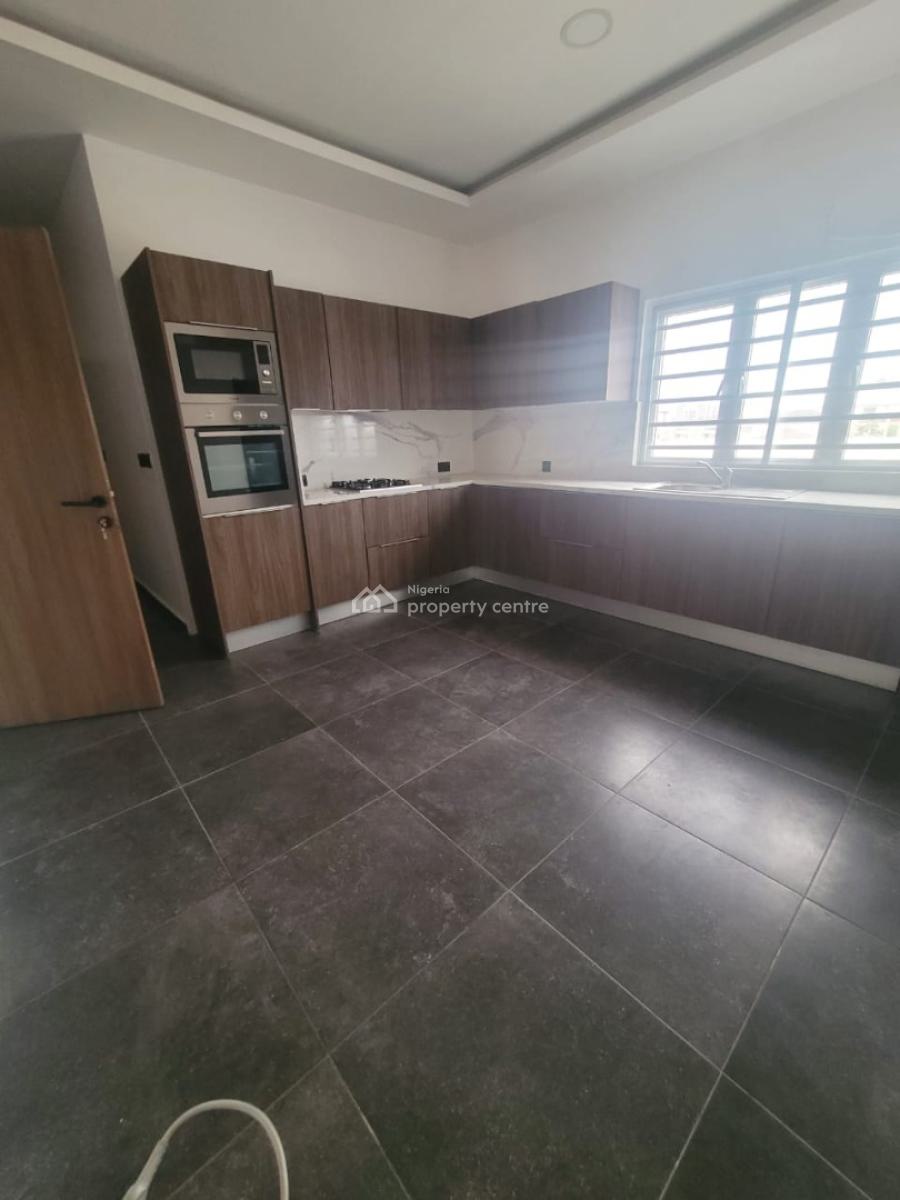 Spacious Luxury 3 Bedroom Apartment with Bq and Pool (3rd Floor), Ikate, Lekki, Lagos, Flat / Apartment for Rent