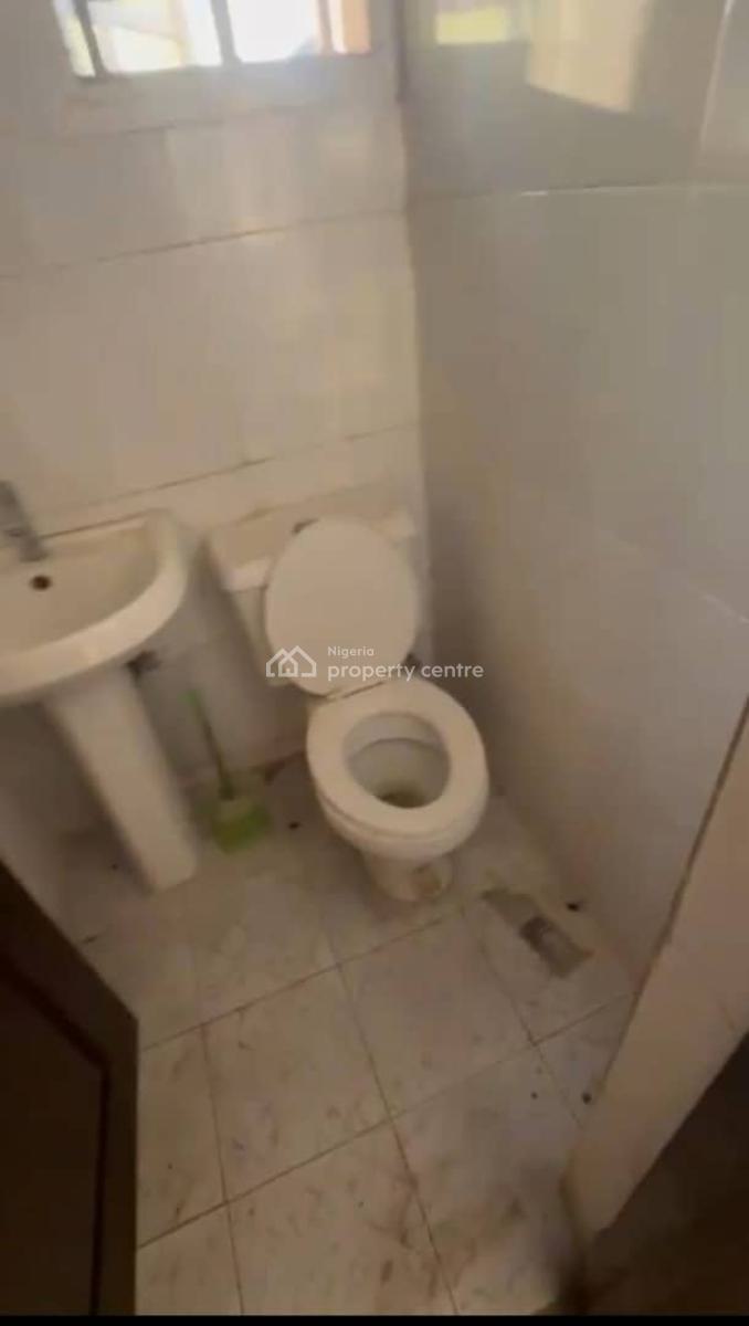 Lovely 3 Bedroom Flat, Ajao Estate, Anthony, Maryland, Lagos, Flat / Apartment for Rent