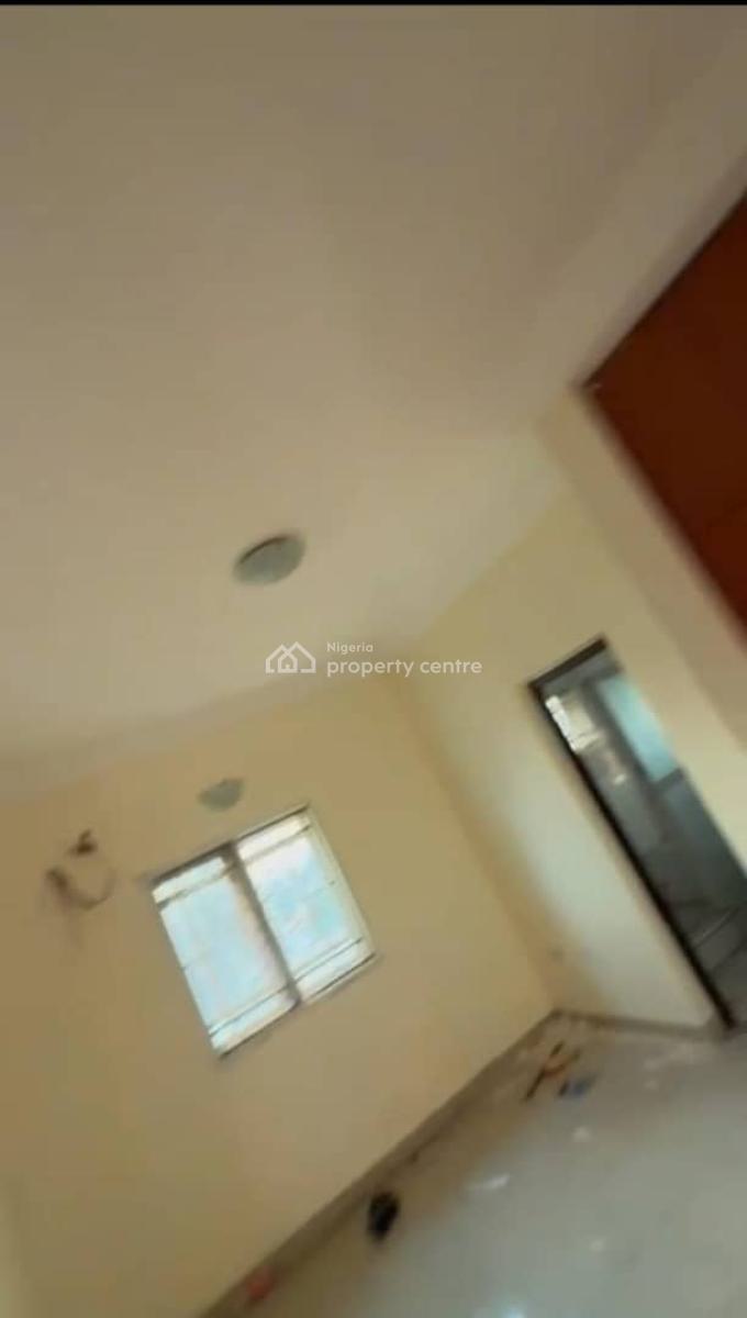 Lovely 3 Bedroom Flat, Ajao Estate, Anthony, Maryland, Lagos, Flat / Apartment for Rent