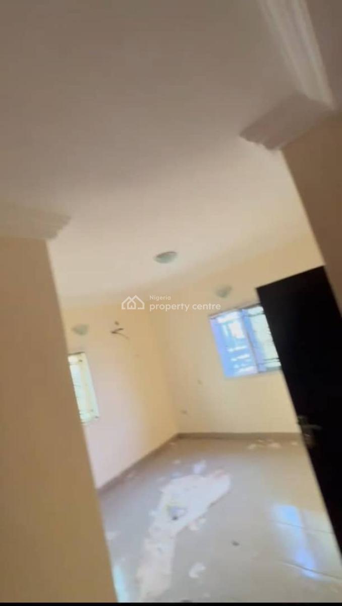 Lovely 3 Bedroom Flat, Ajao Estate, Anthony, Maryland, Lagos, Flat / Apartment for Rent