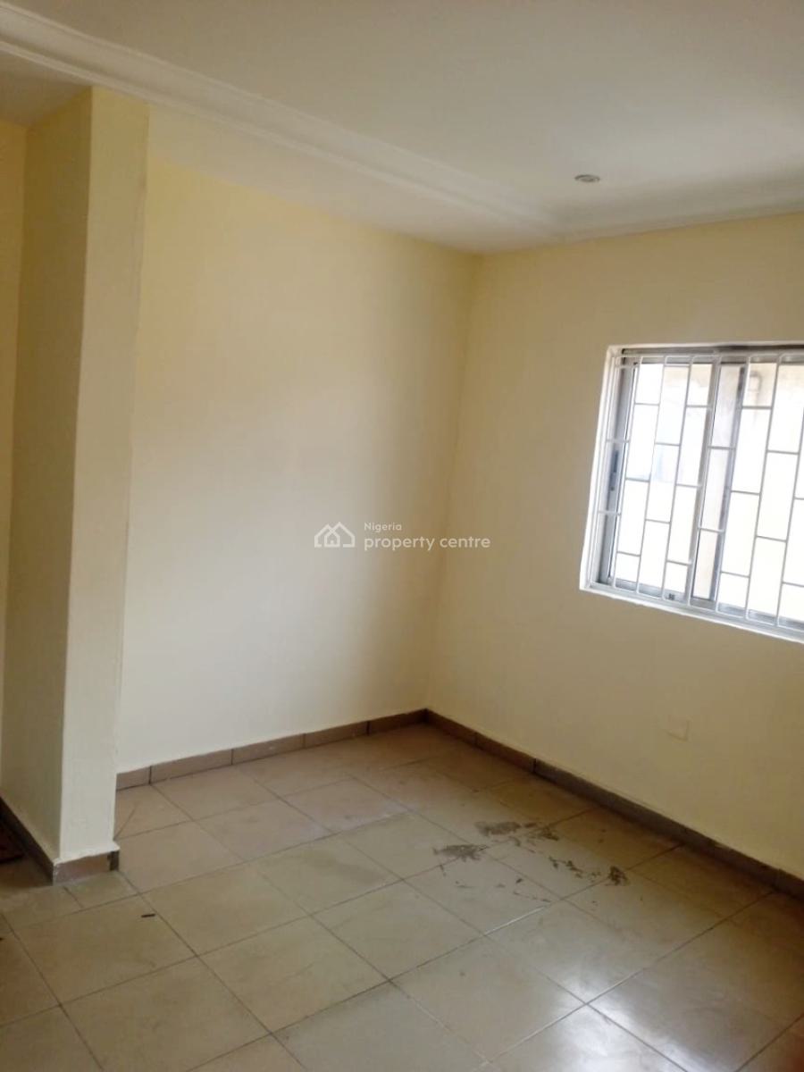 Luxury & Newly Renovated 4 Bedroom Duplex in an Estate, Gbagada, Lagos, Detached Duplex for Rent