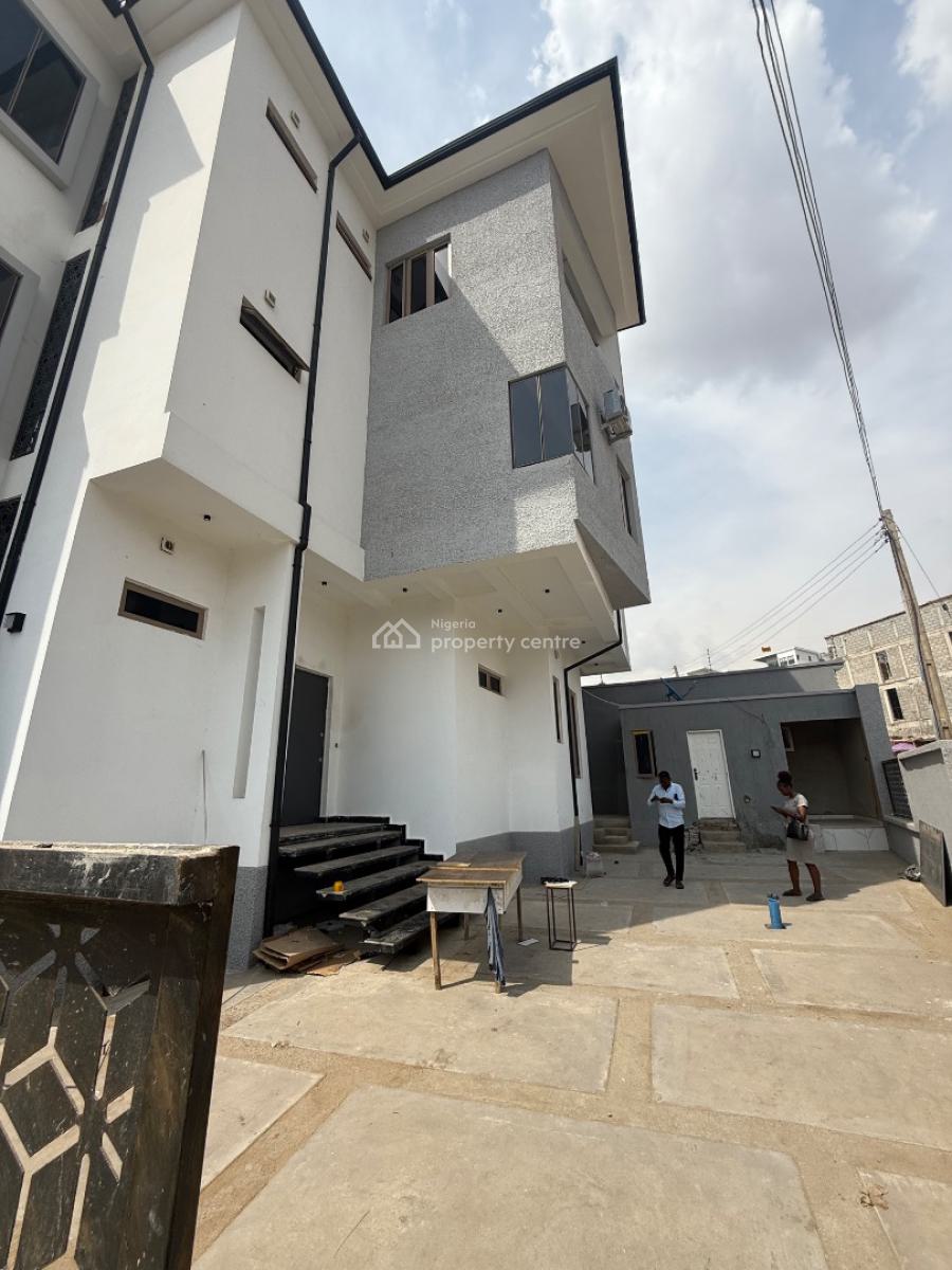 Newly Built N Spacious 4 Bedroom Terrace Duplex with 2 Living Rooms an, Guzape, Guzape District, Abuja, Terraced Duplex for Sale