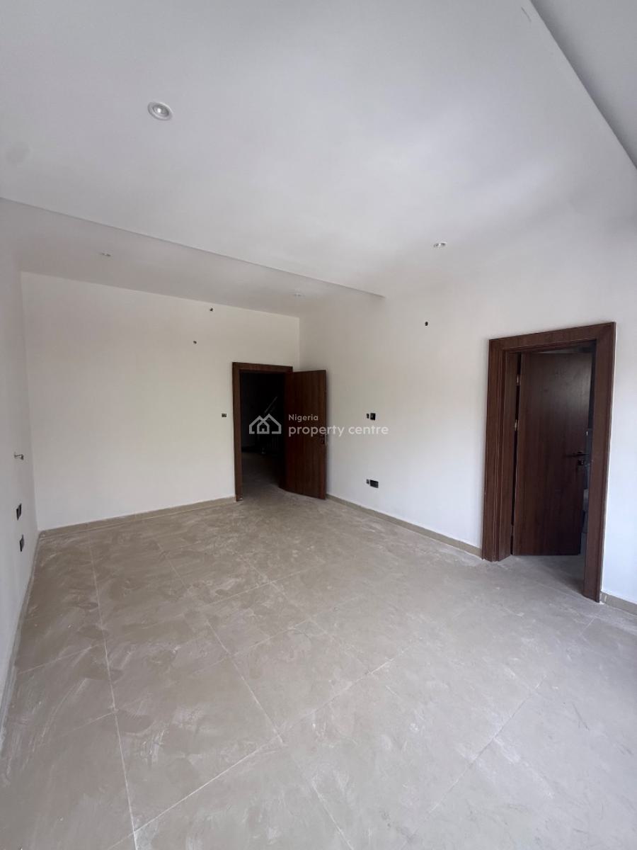 Newly Built & Spacious 4 Bedrooms Terraced Duplex with 2 Living Rooms, Guzape District, Abuja, Terraced Duplex for Sale