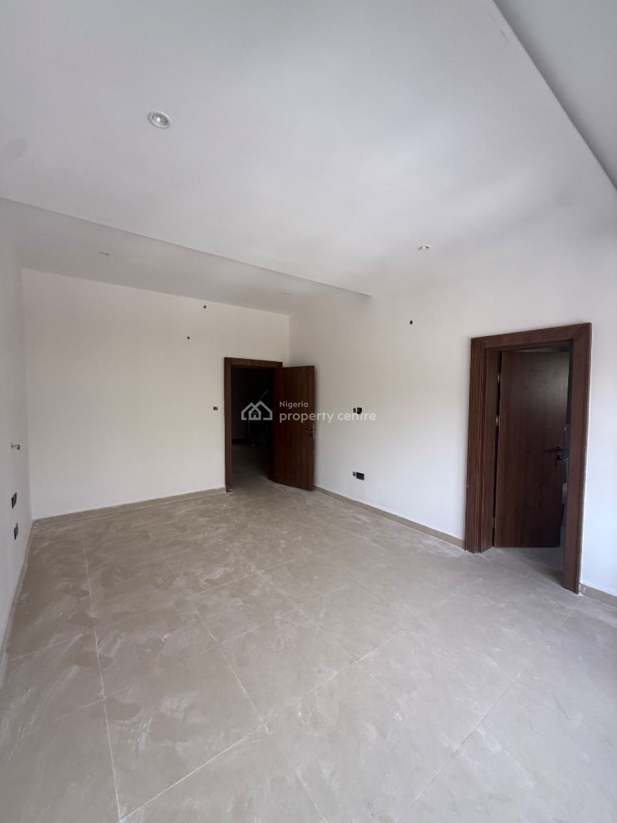 Newly Built & Spacious 4 Bedrooms Terraced Duplex with 2 Living Rooms, Guzape District, Abuja, Terraced Duplex for Sale