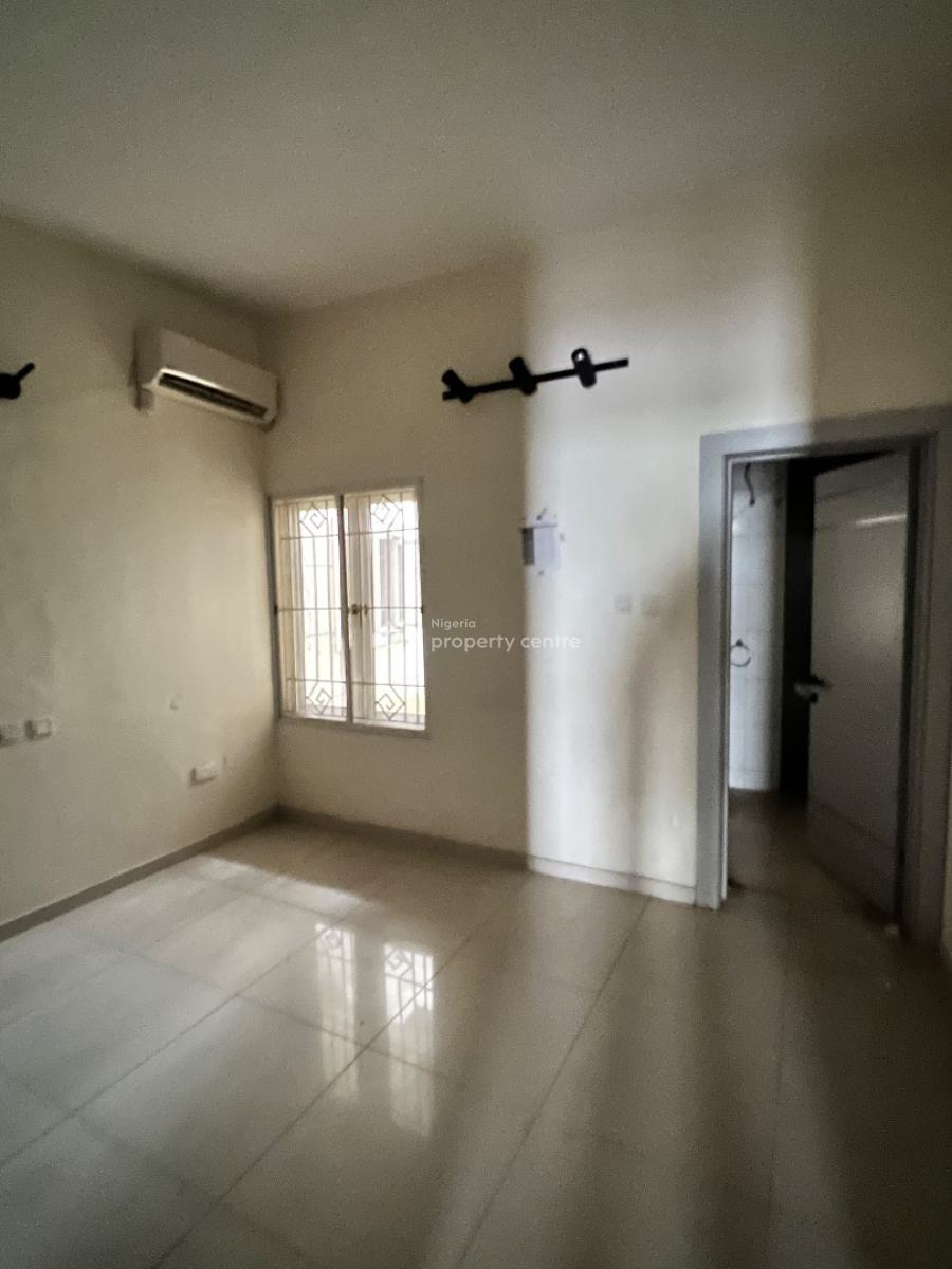 Spacious 4 Bedroom Terrace Duplex with Bq, Lekki Phase 1, Lekki, Lagos, Terraced Duplex for Rent