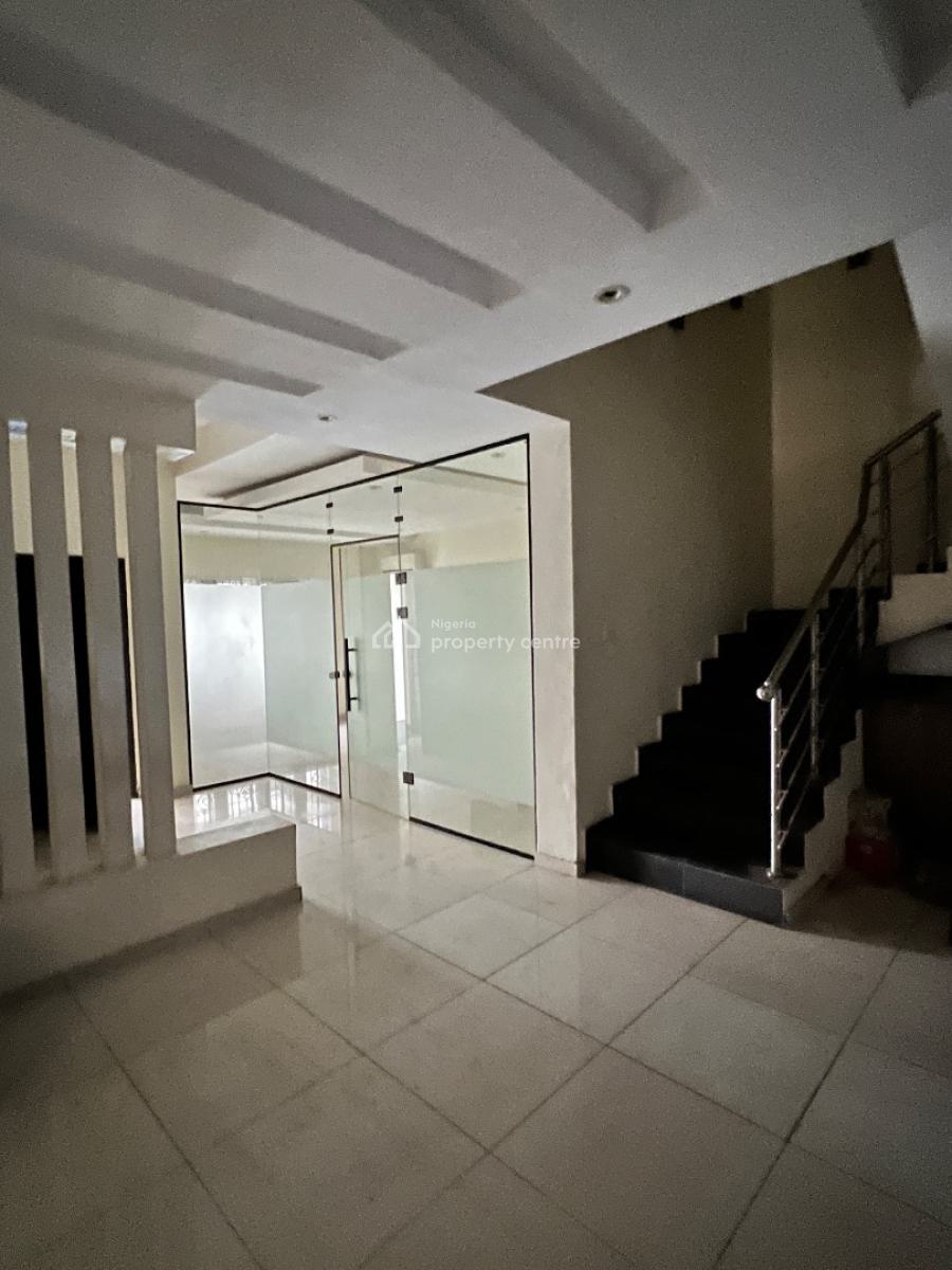 Spacious 4 Bedroom Terrace Duplex with Bq, Lekki Phase 1, Lekki, Lagos, Terraced Duplex for Rent