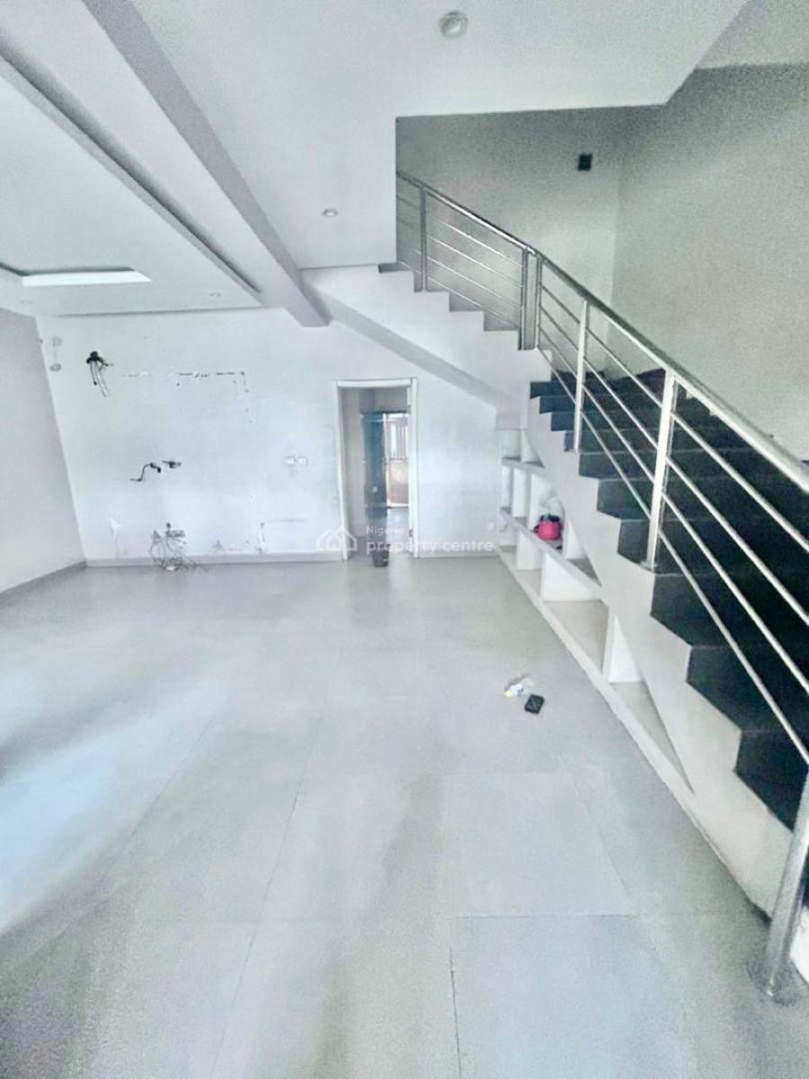 Executive Serviced 2 Bedrooms Terraced Duplex with a Room Bq, Ikate Elegushi, Lekki, Lagos, Terraced Duplex for Rent