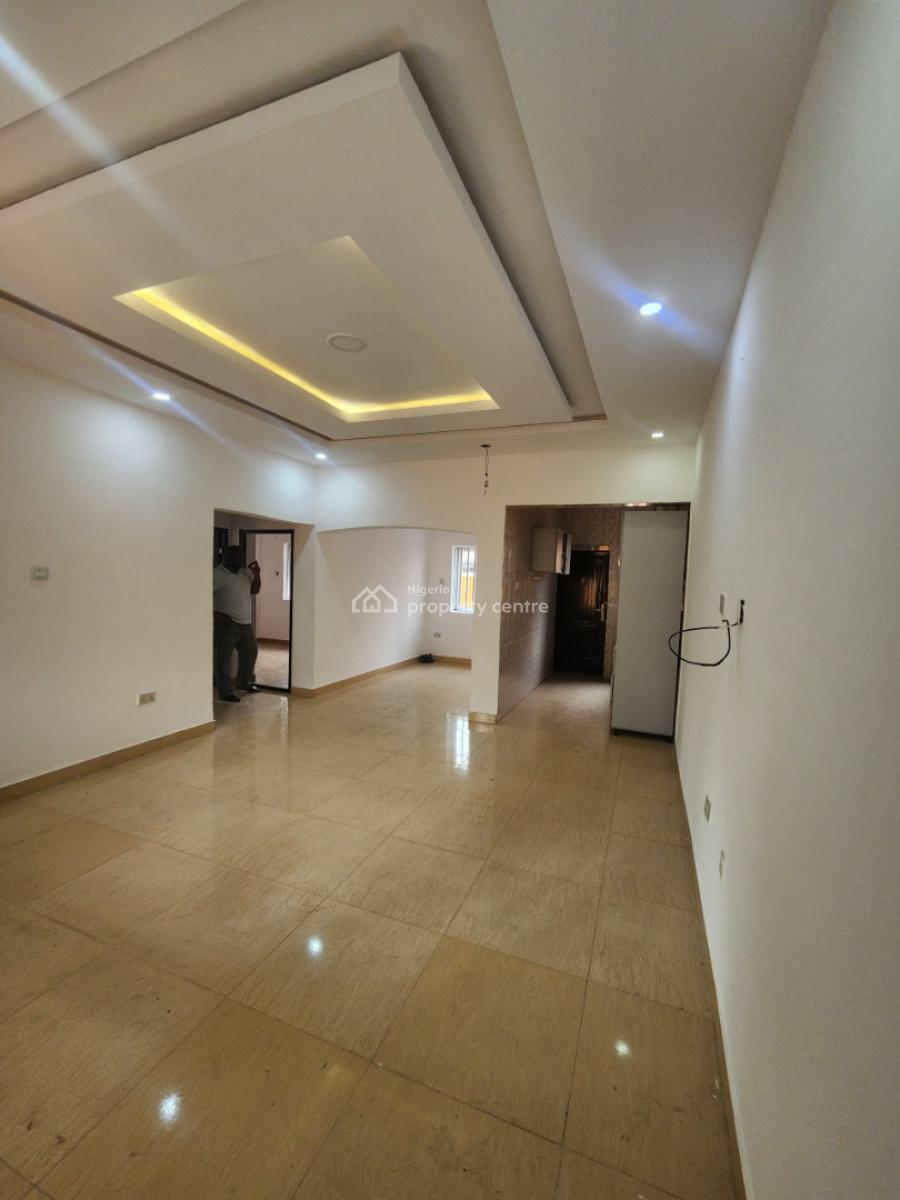 Spacious 3 Bedroom Flat, Off Randle, Surulere, Lagos, Flat / Apartment for Rent