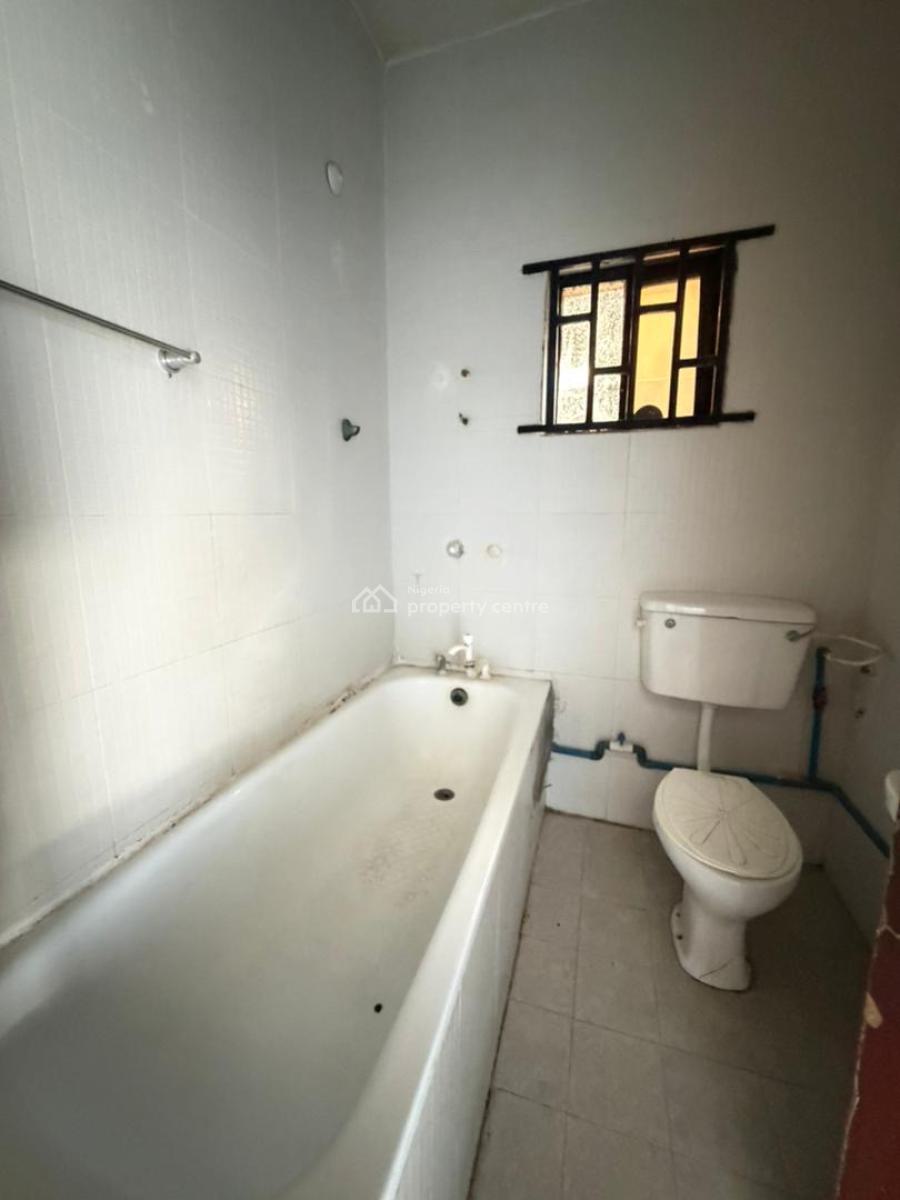 Nice and Spacious 4 Bedroom Apartment, Badore, Ajah, Lagos, Flat / Apartment for Rent